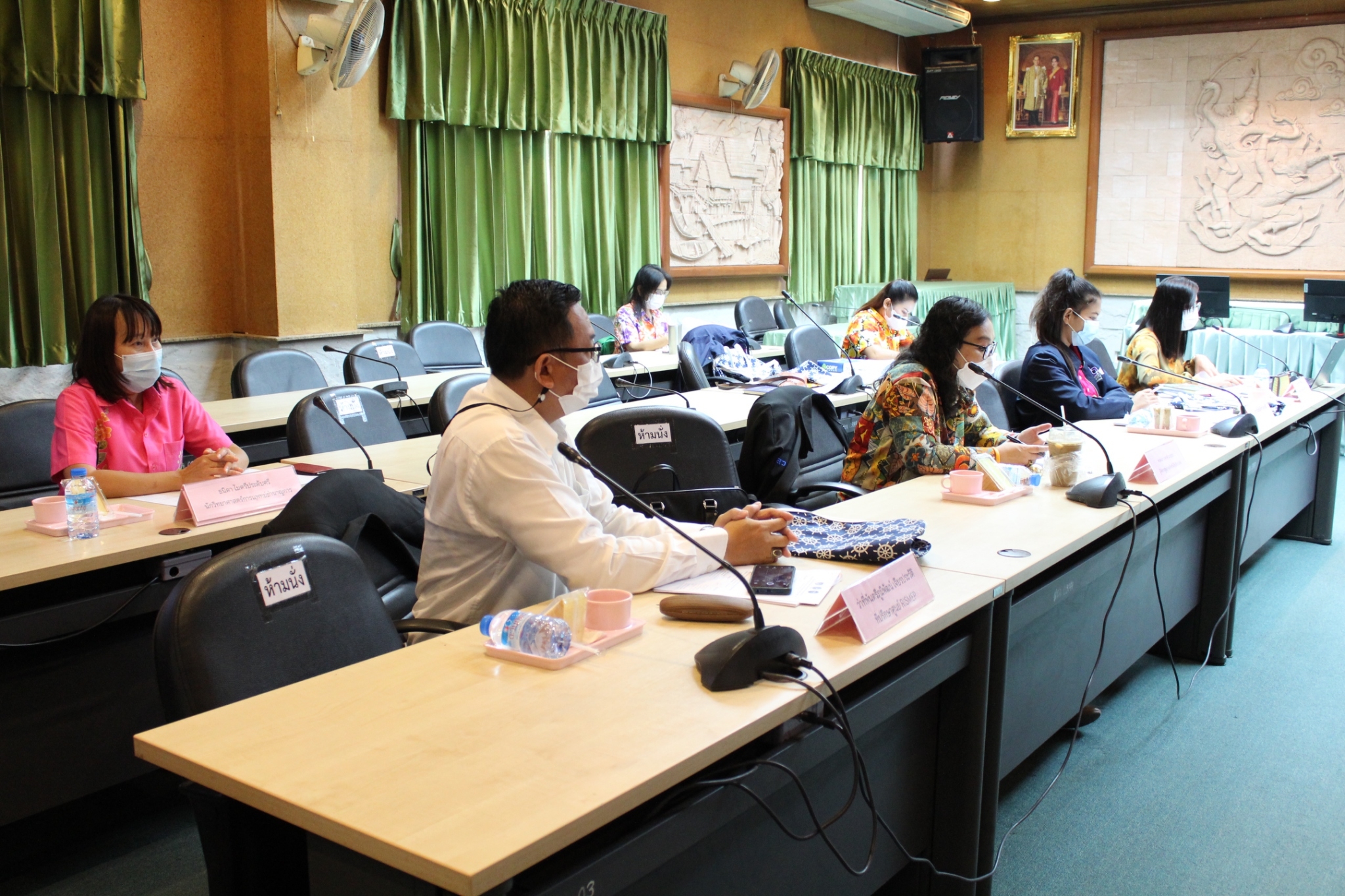 พช.ชลบุรี ประชุมเตรียมความพร้อมการคัดสรรสุดยอดหนึ่ง​ตำบล​ หนึ่ง​ผลิตภัณฑ์​ไทย​ ปี​ พ.ศ. ​2565​