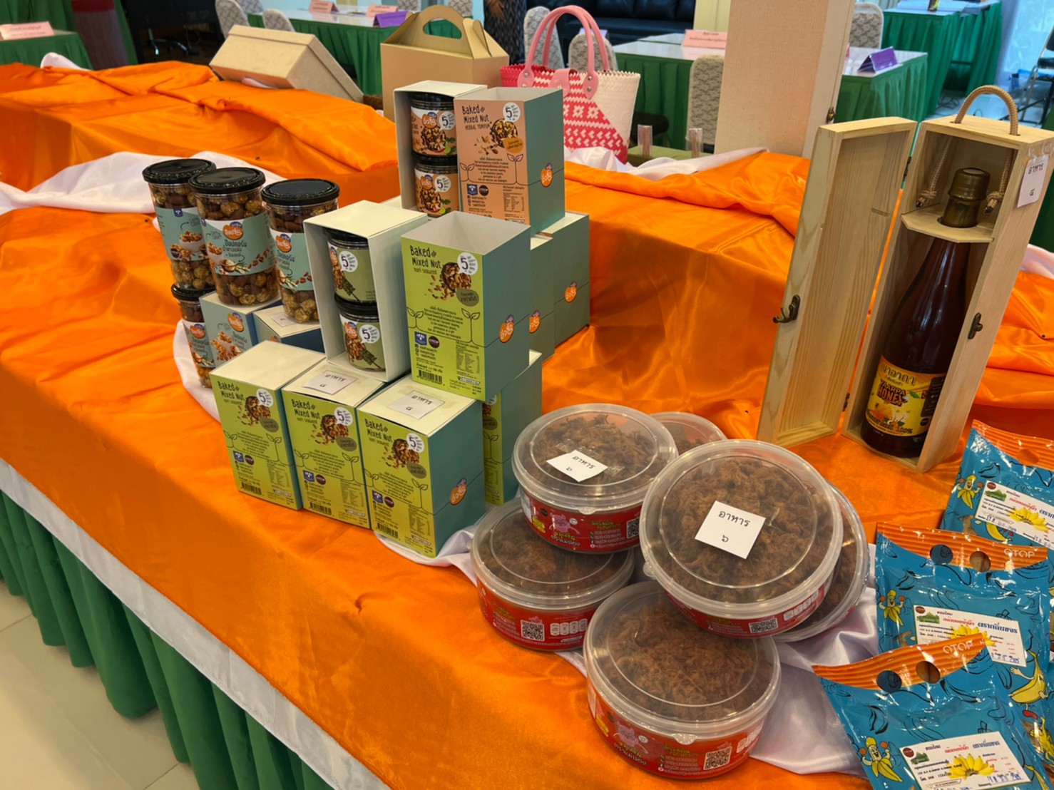 พช.ชลบุรี ดำเนินการคัดสรรสุดยอดหนึ่งตำบล หนึ่งผลิตภัณฑ์ไทย​ ปี​ พ.ศ.2565​ (OTOP Product Champion : OPC)