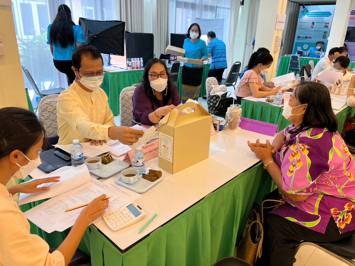 พช.ชลบุรี ดำเนินการคัดสรรสุดยอดหนึ่งตำบล หนึ่งผลิตภัณฑ์ไทย​ ปี​ พ.ศ.2565​ (OTOP Product Champion : OPC)