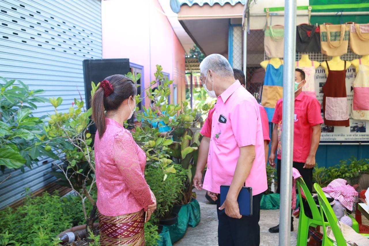 จังหวัดชลบุรี ลงพื้นที่คัดสรรกิจกรรมพัฒนาชุมชนดีเด่นระดับจังหวัด ประจำปี 2565