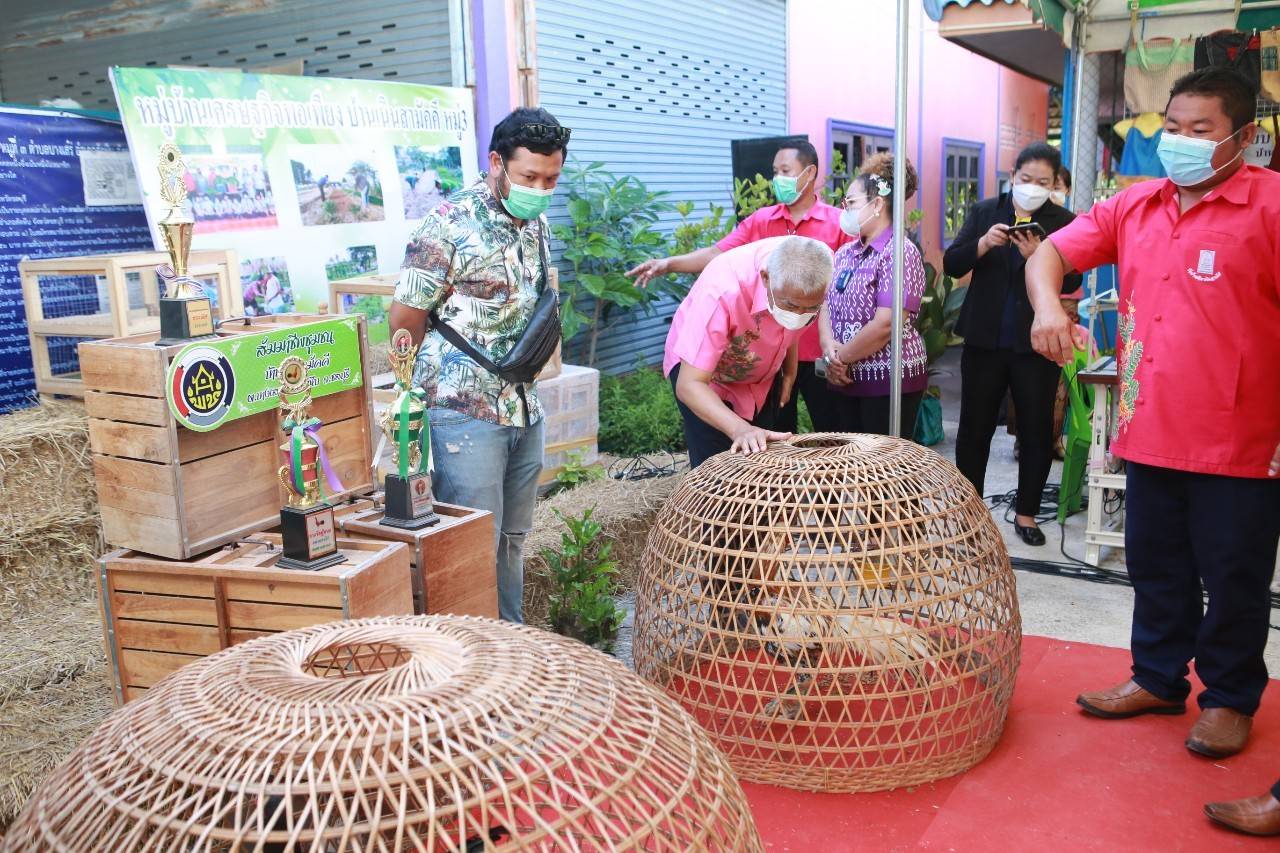 จังหวัดชลบุรี ลงพื้นที่คัดสรรกิจกรรมพัฒนาชุมชนดีเด่นระดับจังหวัด ประจำปี 2565