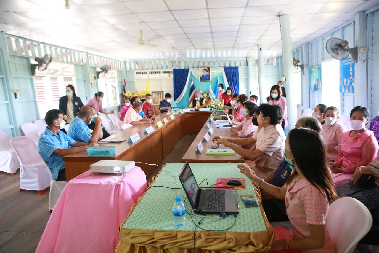 จังหวัดชลบุรี ลงพื้นที่คัดสรรกิจกรรมพัฒนาชุมชนดีเด่นระดับจังหวัด ประจำปี 2565