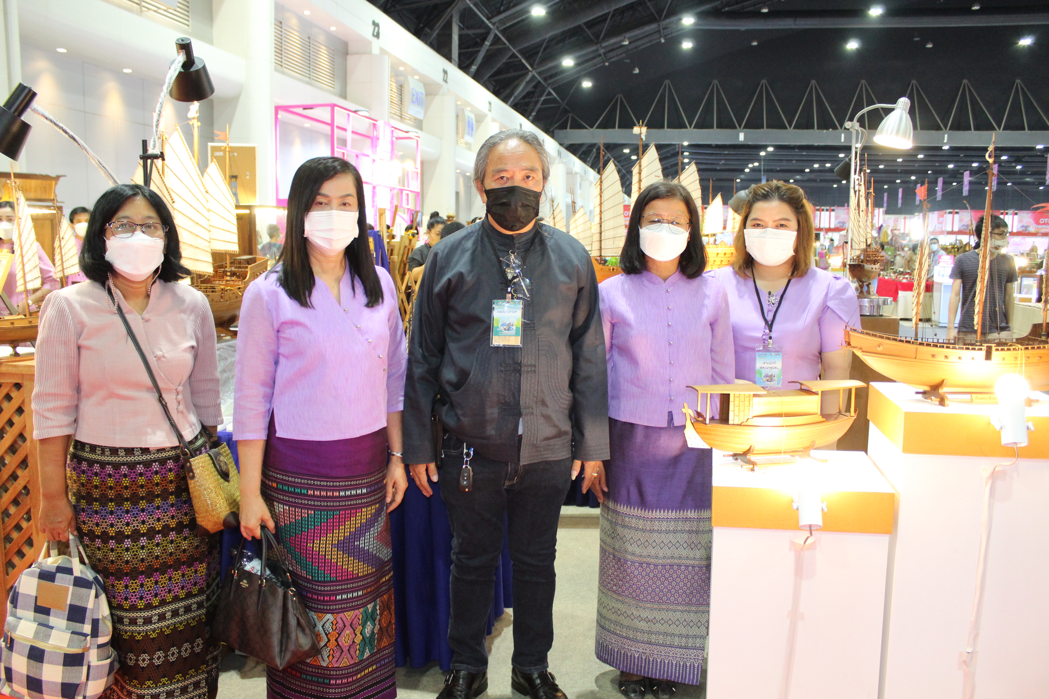 มท.1 เป็นประธานเปิดงาน OTOP MIDYEAR 2022