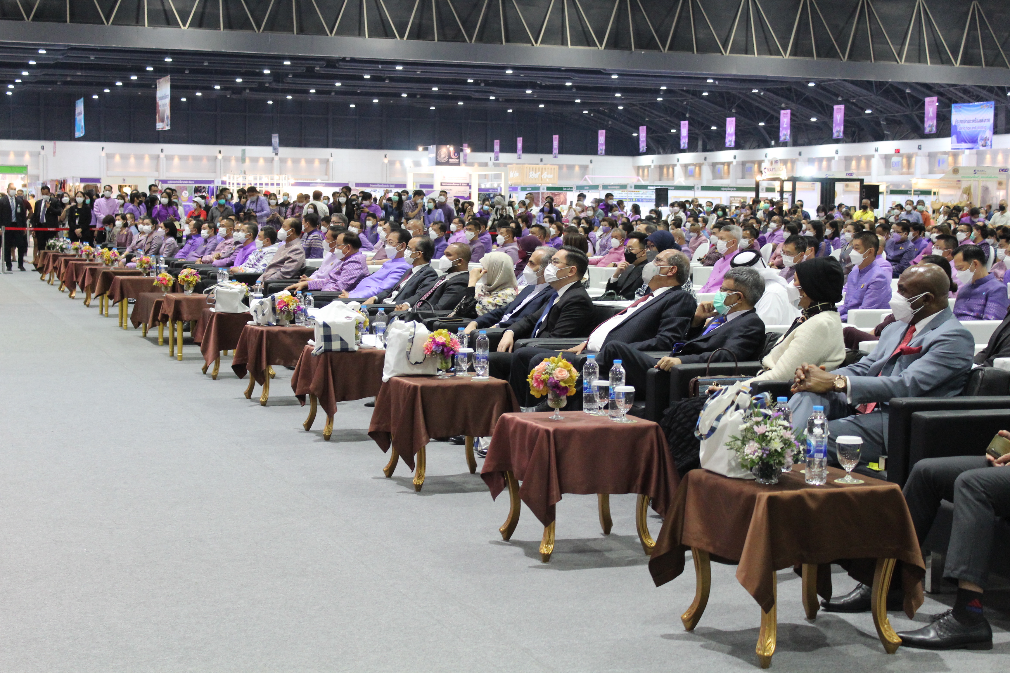 มท.1 เป็นประธานเปิดงาน OTOP MIDYEAR 2022
