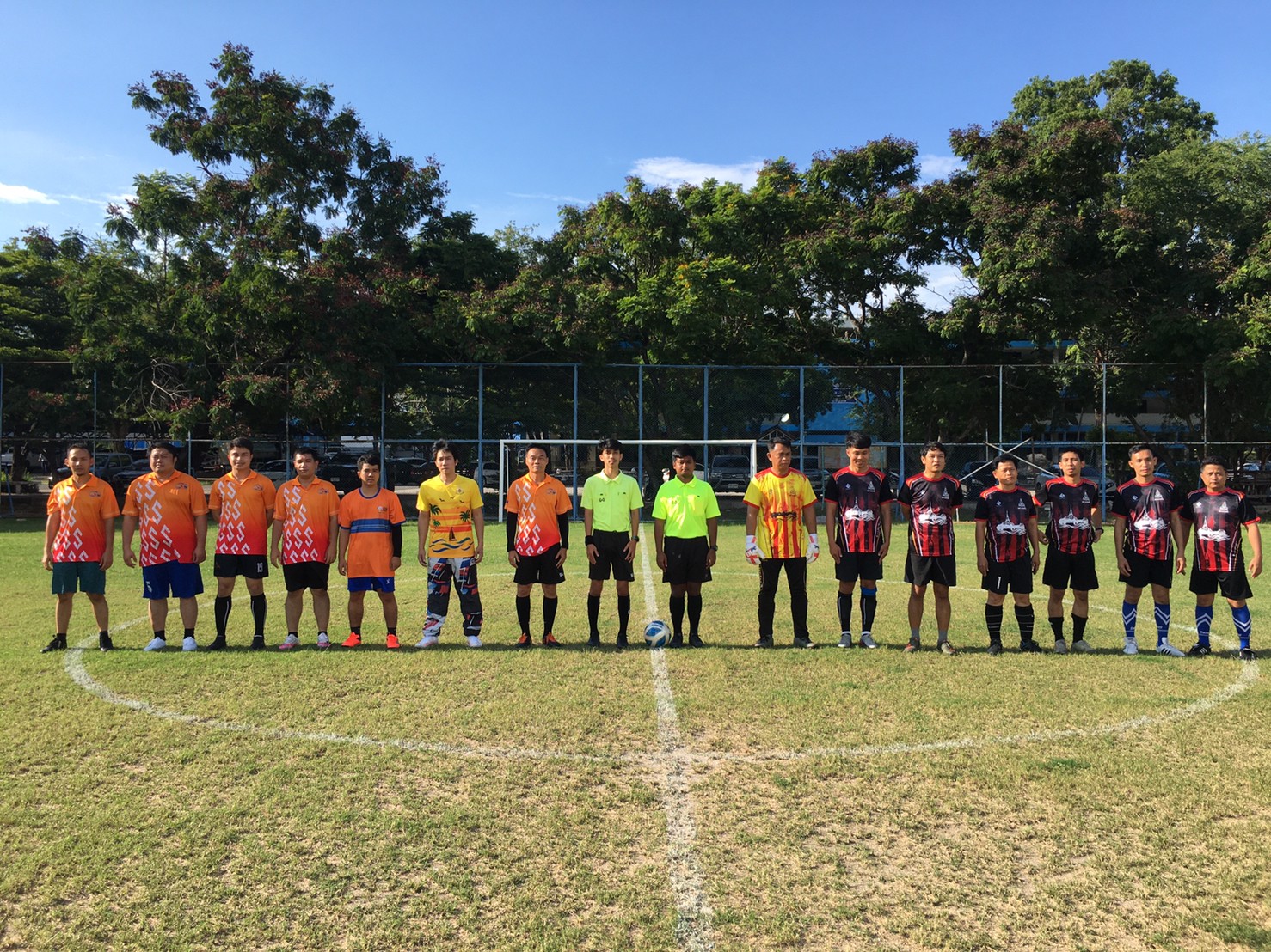 การแข่งขันกีฬาเชื่อมความสามัคคี “สานสัมพันธ์น้องพี่ 60 ปี พช.” เขตตรวจราชการที่ 8