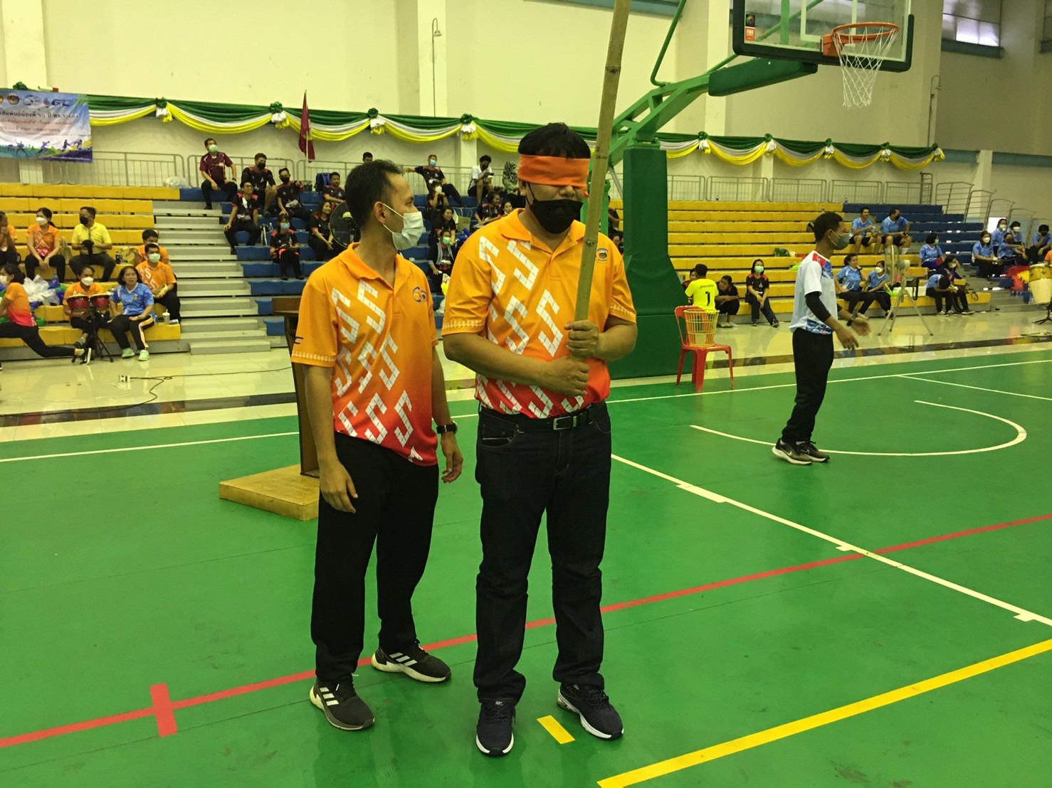 การแข่งขันกีฬาเชื่อมความสามัคคี “สานสัมพันธ์น้องพี่ 60 ปี พช.” เขตตรวจราชการที่ 8