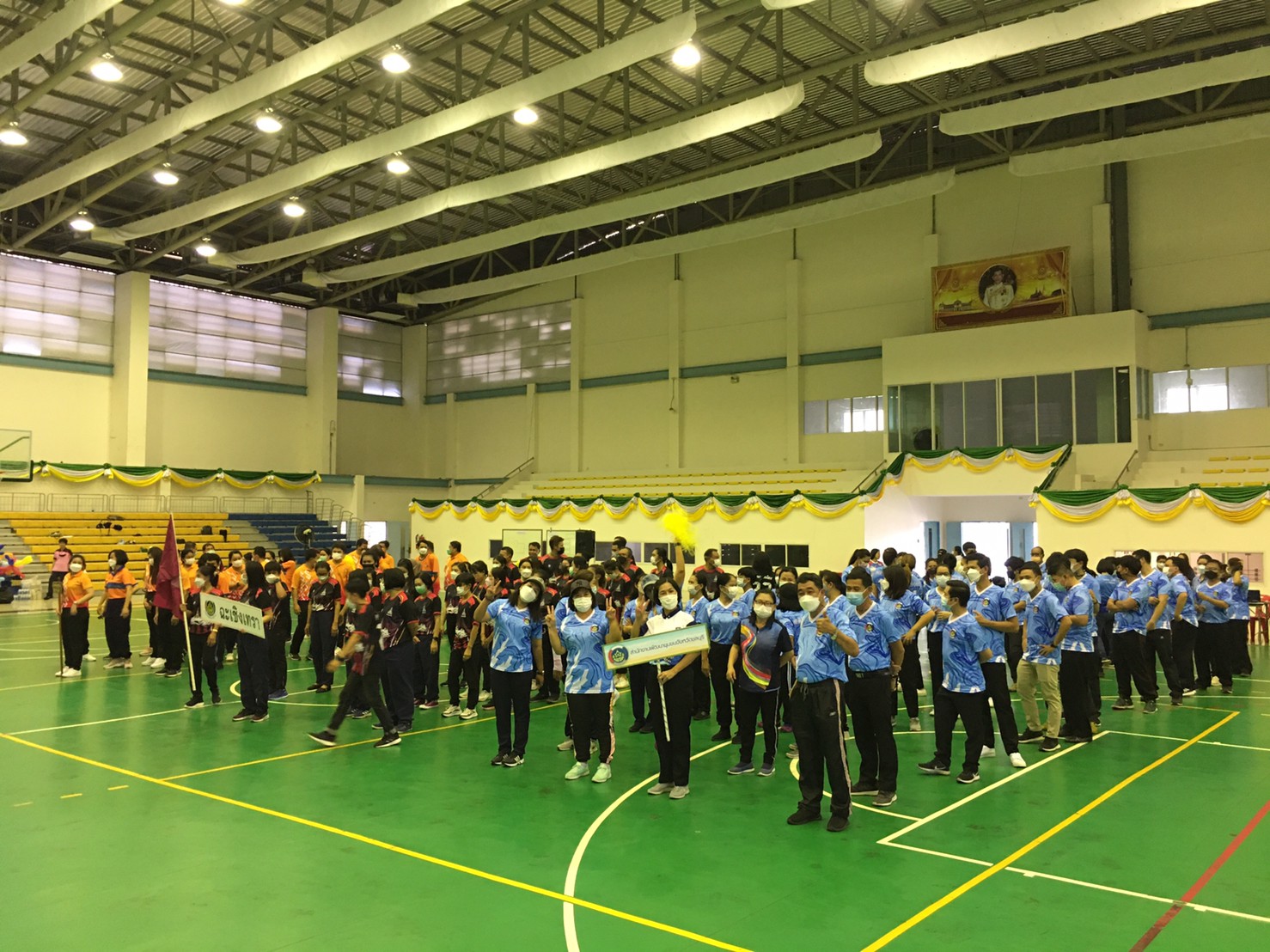 การแข่งขันกีฬาเชื่อมความสามัคคี “สานสัมพันธ์น้องพี่ 60 ปี พช.” เขตตรวจราชการที่ 8