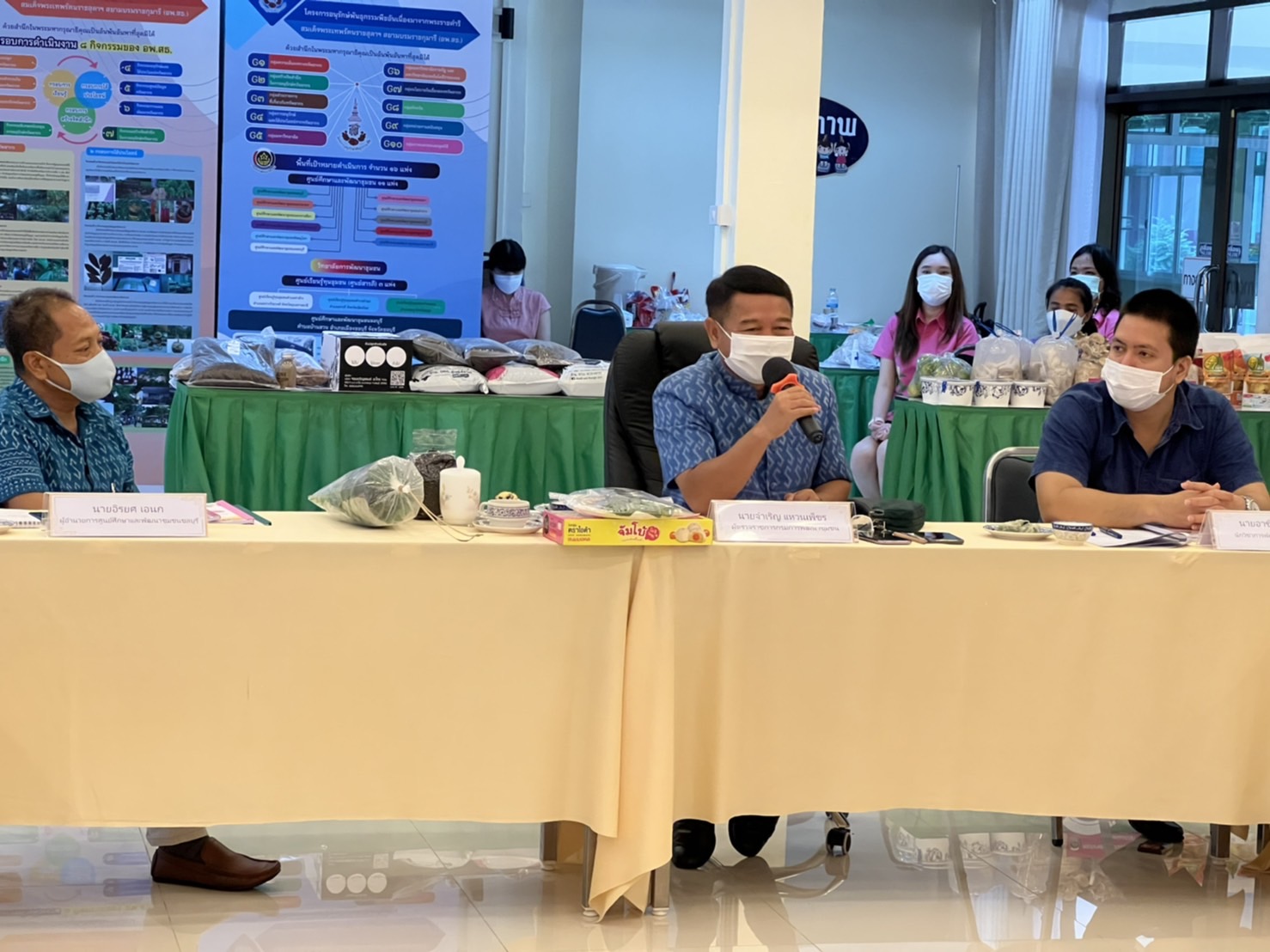 การคัดเลือกคนกองทุนพัฒนาบทบาทสตรีดีเด่นระดับเขตตรวจราชการ ประจำปี 2565