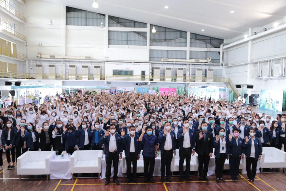 รมต.สำนักนายกรัฐมนตรี เปิดโครงการส่งเสริมและสร้างโอกาสในการพัฒนาหมู่บ้านและชุมชน กทบ.