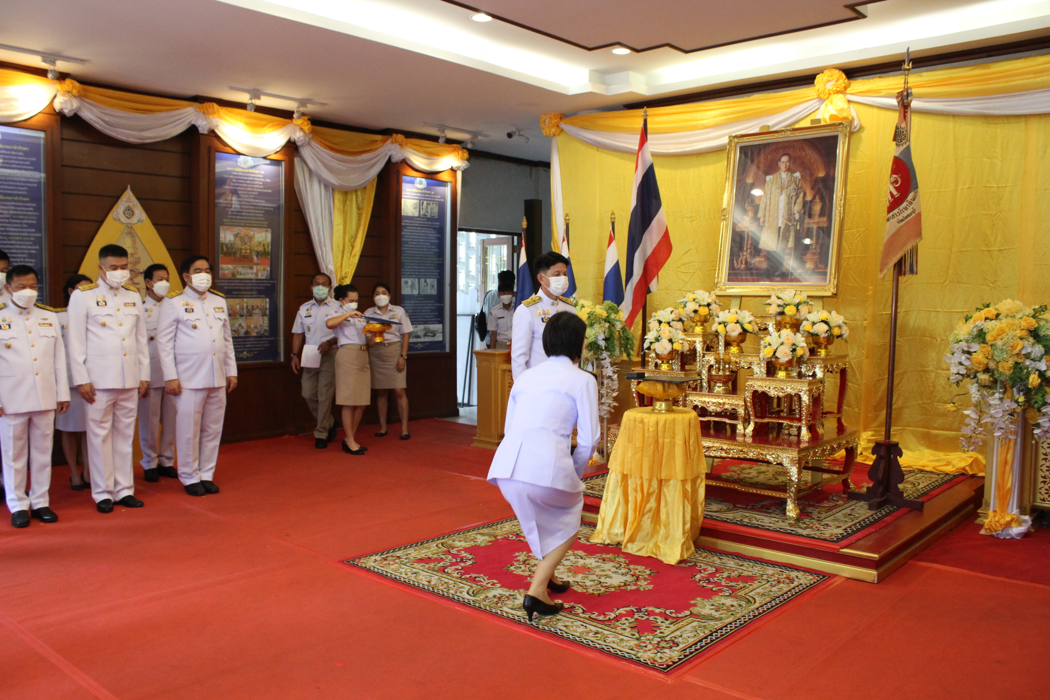 ผู้ว่าราชการจังหวัดชลบุรีเป็นประธานในพิธีมอบเครื่องหมาย “รักษาดินแดนยิ่งชีพ”