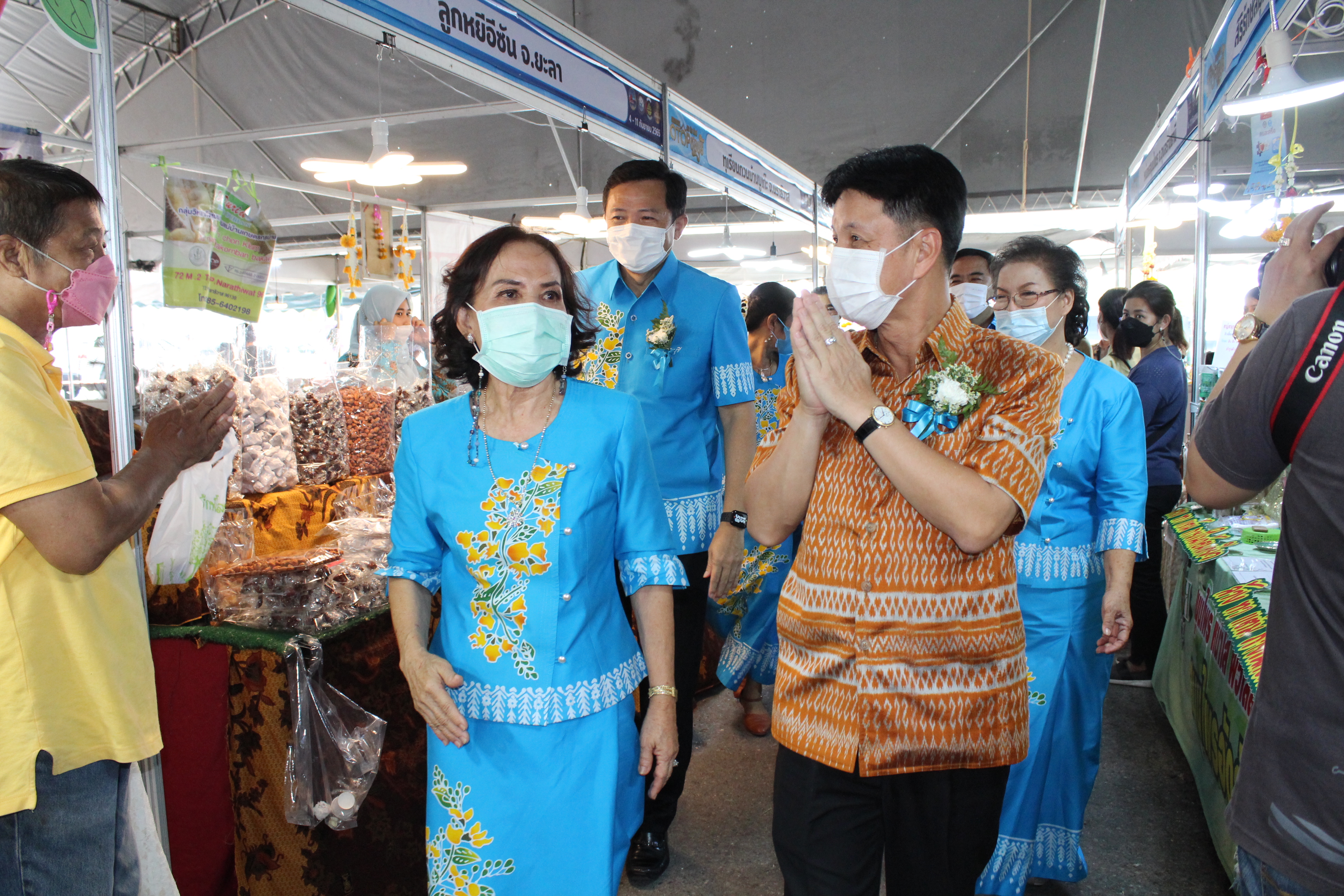 ผู้ว่าฯ ชลบุรี เปิดงานมหกรรม “ชม ชิม ช็อป OTOP ชลบุรี” ปี 2565