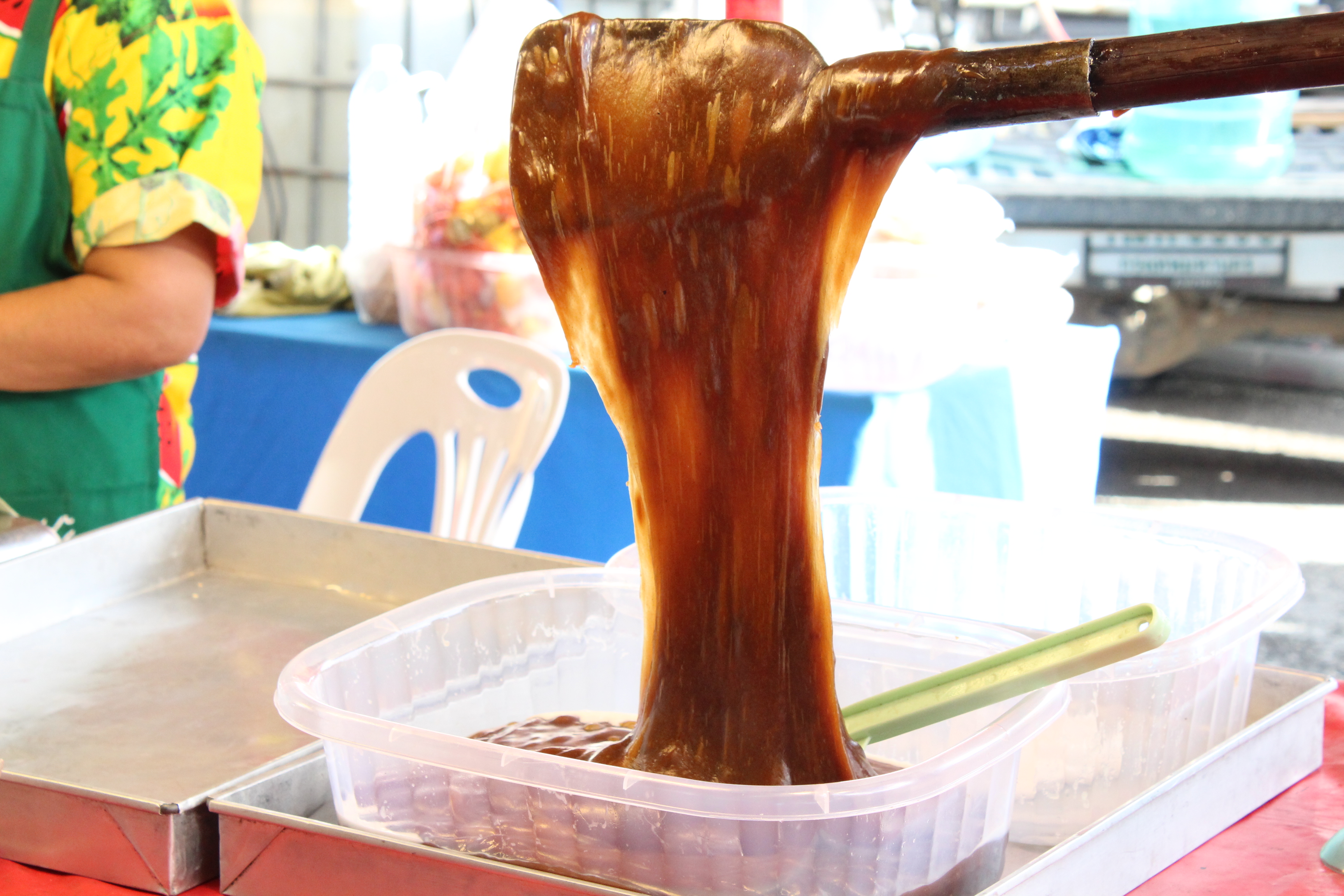 ผู้ว่าฯ ชลบุรี เปิดงานมหกรรม “ชม ชิม ช็อป OTOP ชลบุรี” ปี 2565