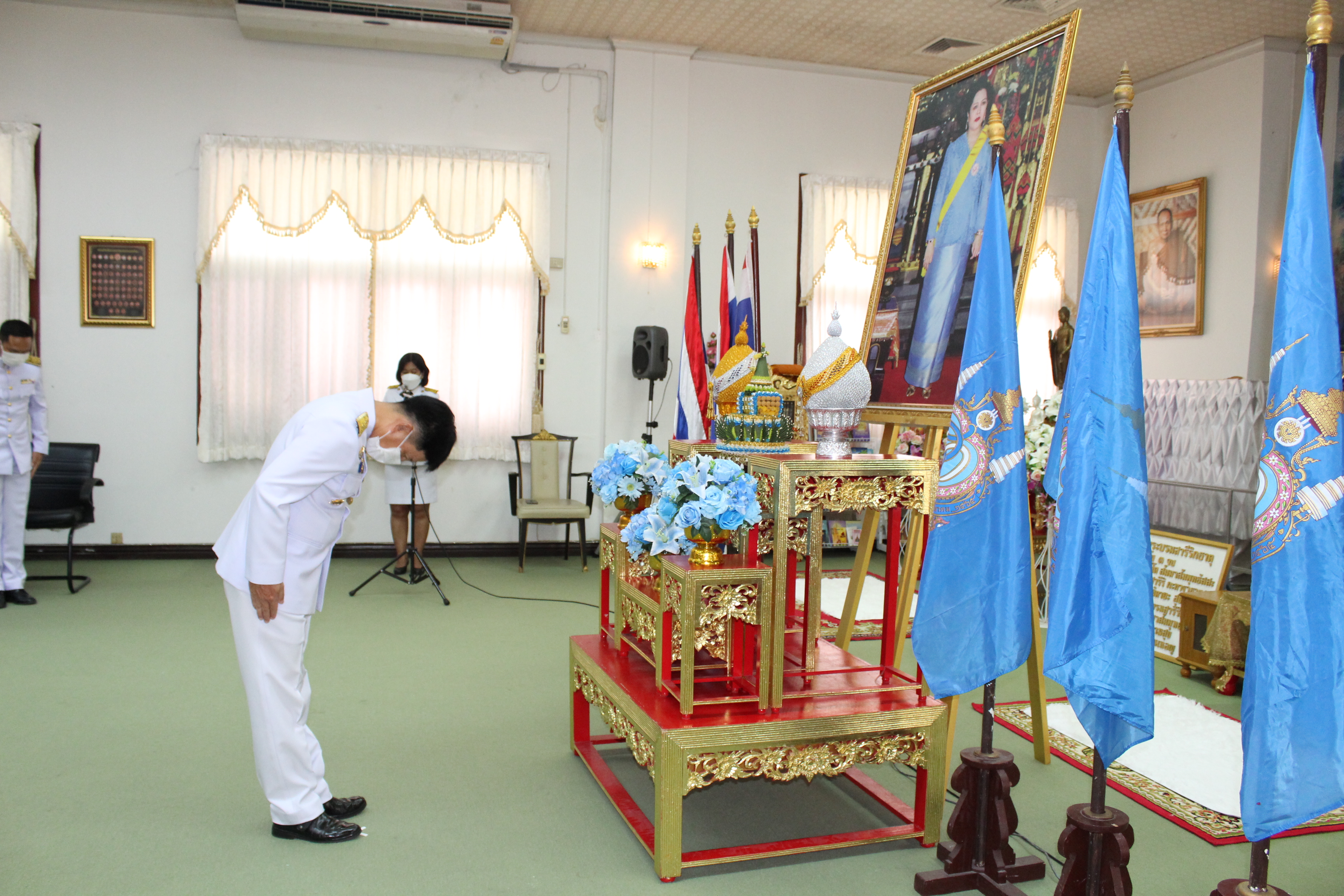 จังหวัดชลบุรีจัดพิธีมอบเงินพระราชทานขวัญถุงกองทุนแม่ของแผ่นดิน ประจำปี 2565