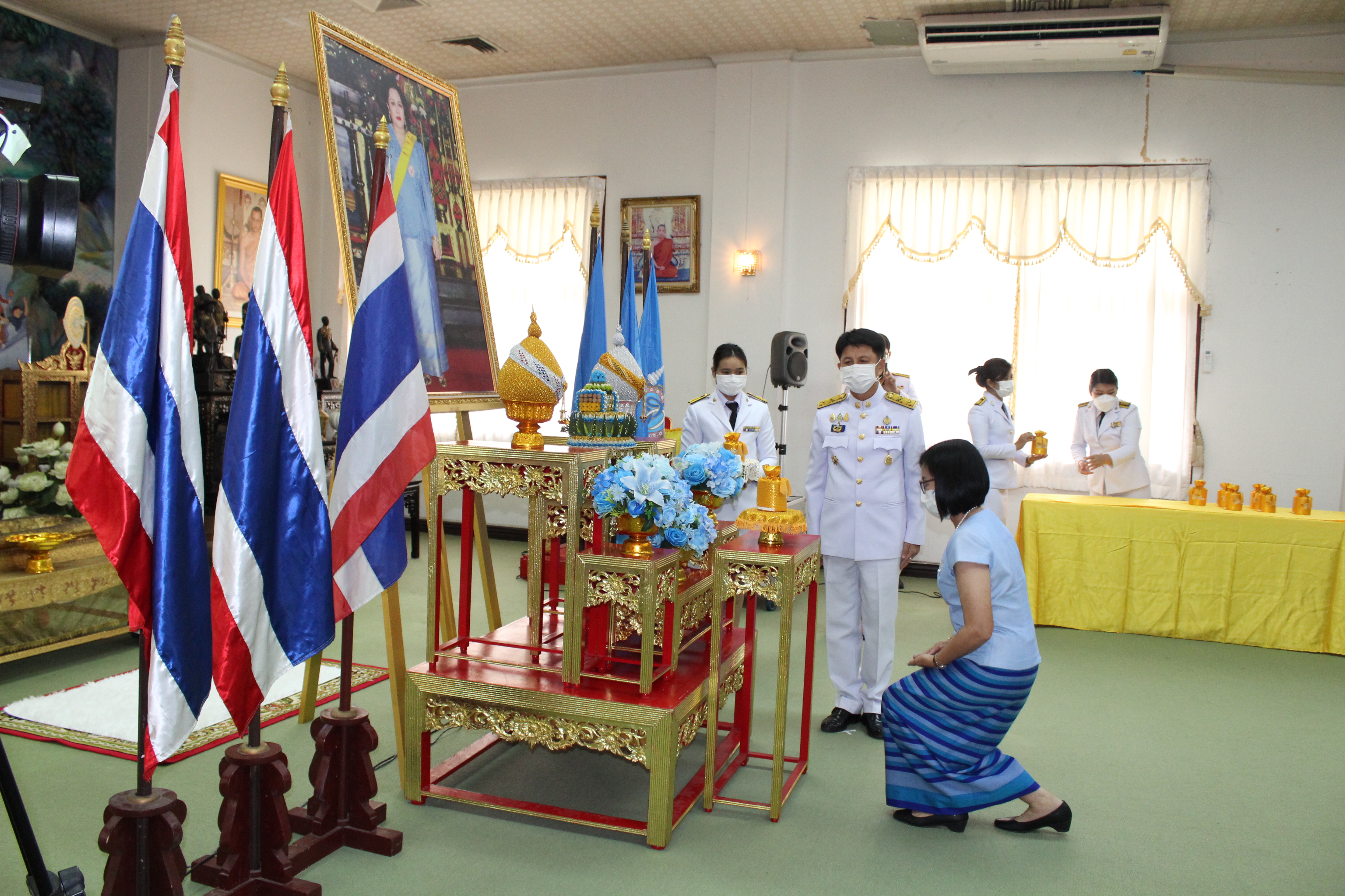 จังหวัดชลบุรีจัดพิธีมอบเงินพระราชทานขวัญถุงกองทุนแม่ของแผ่นดิน ประจำปี 2565