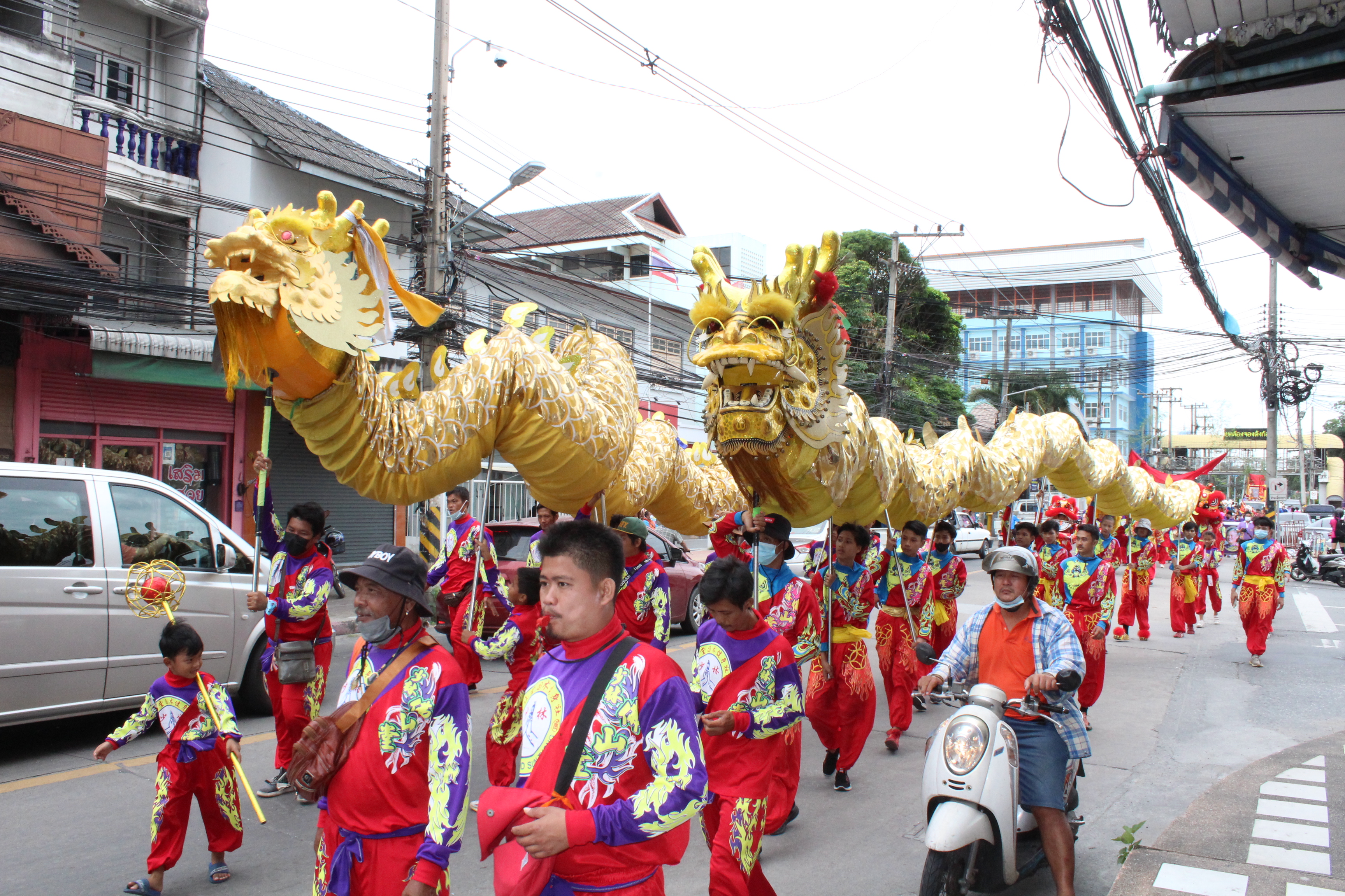 ผู้ว่าฯ ชลบุรี เป็นประธานในพิธีสมโภชกระถางธูปพระราชทาน สมเด็จพระกนิษฐาธิราชเจ้า กรมสมเด็จพระเทพรัตนราชสุดาฯ สยามบรมราชกุมารี