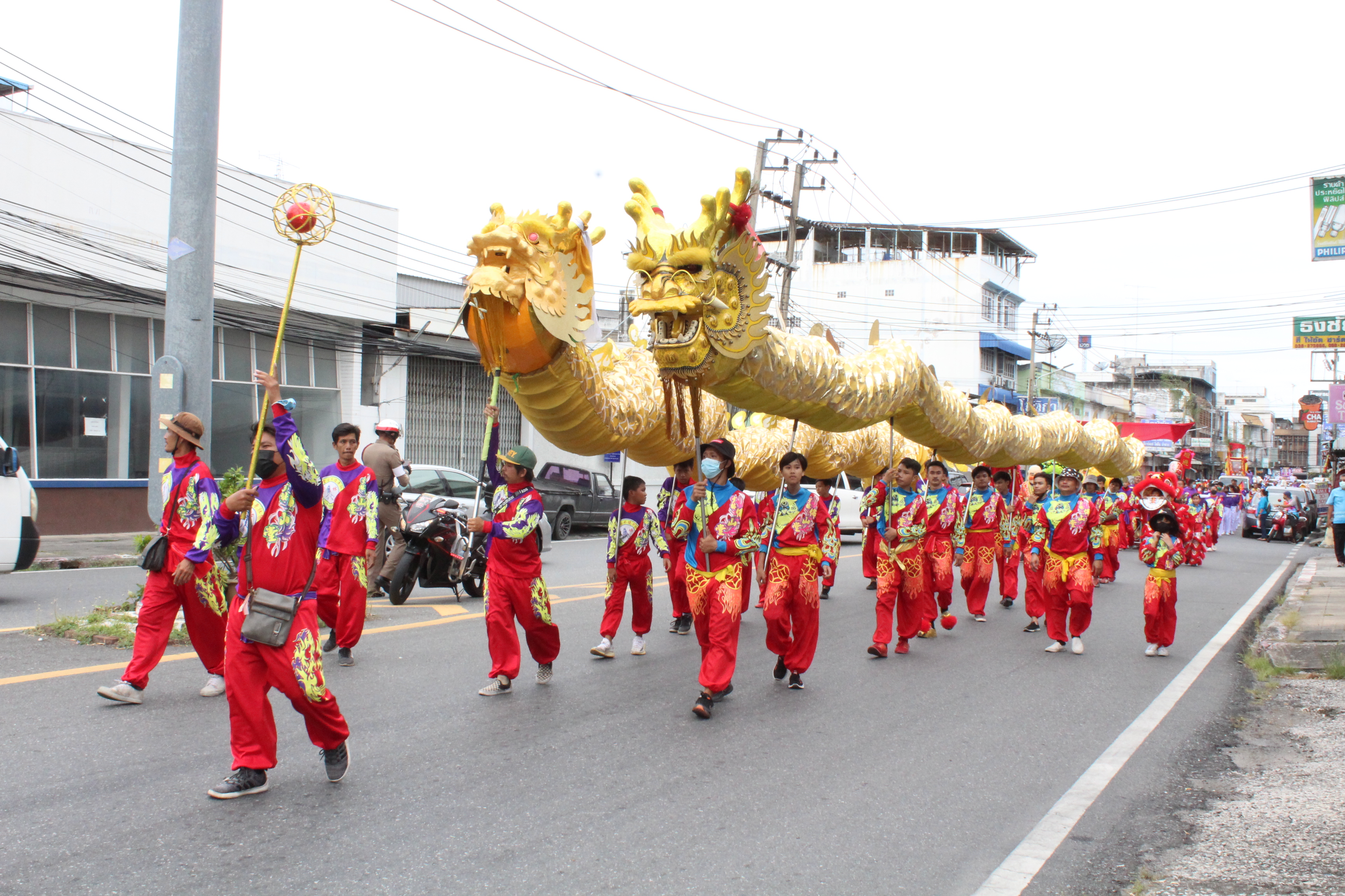ผู้ว่าฯ ชลบุรี เป็นประธานในพิธีสมโภชกระถางธูปพระราชทาน สมเด็จพระกนิษฐาธิราชเจ้า กรมสมเด็จพระเทพรัตนราชสุดาฯ สยามบรมราชกุมารี