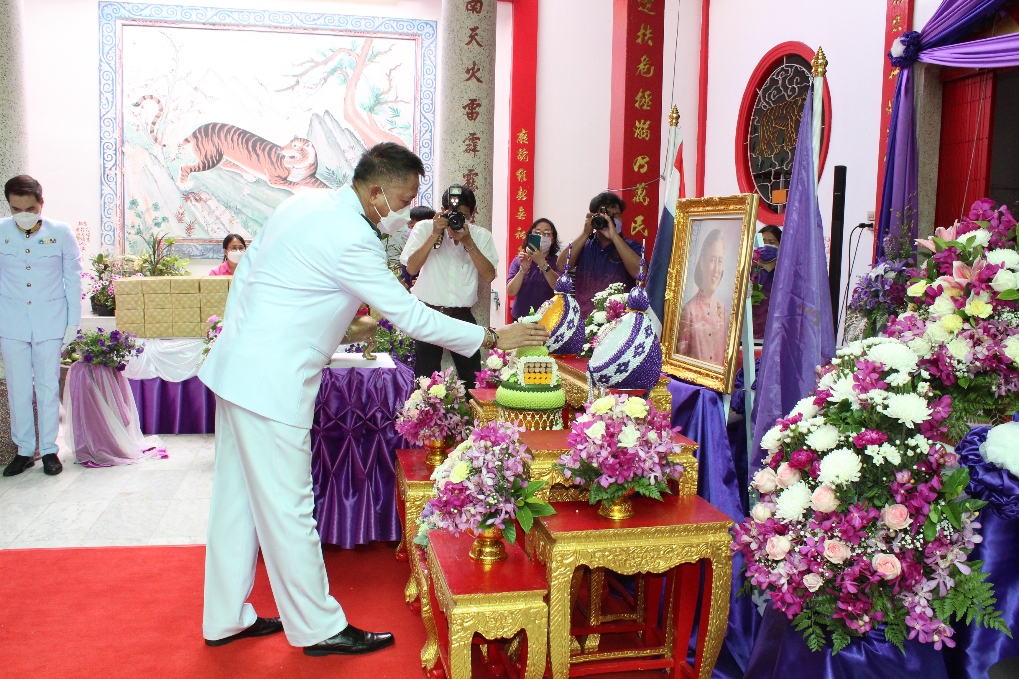 ผู้ว่าฯ ชลบุรี เป็นประธานในพิธีสมโภชกระถางธูปพระราชทาน สมเด็จพระกนิษฐาธิราชเจ้า กรมสมเด็จพระเทพรัตนราชสุดาฯ สยามบรมราชกุมารี