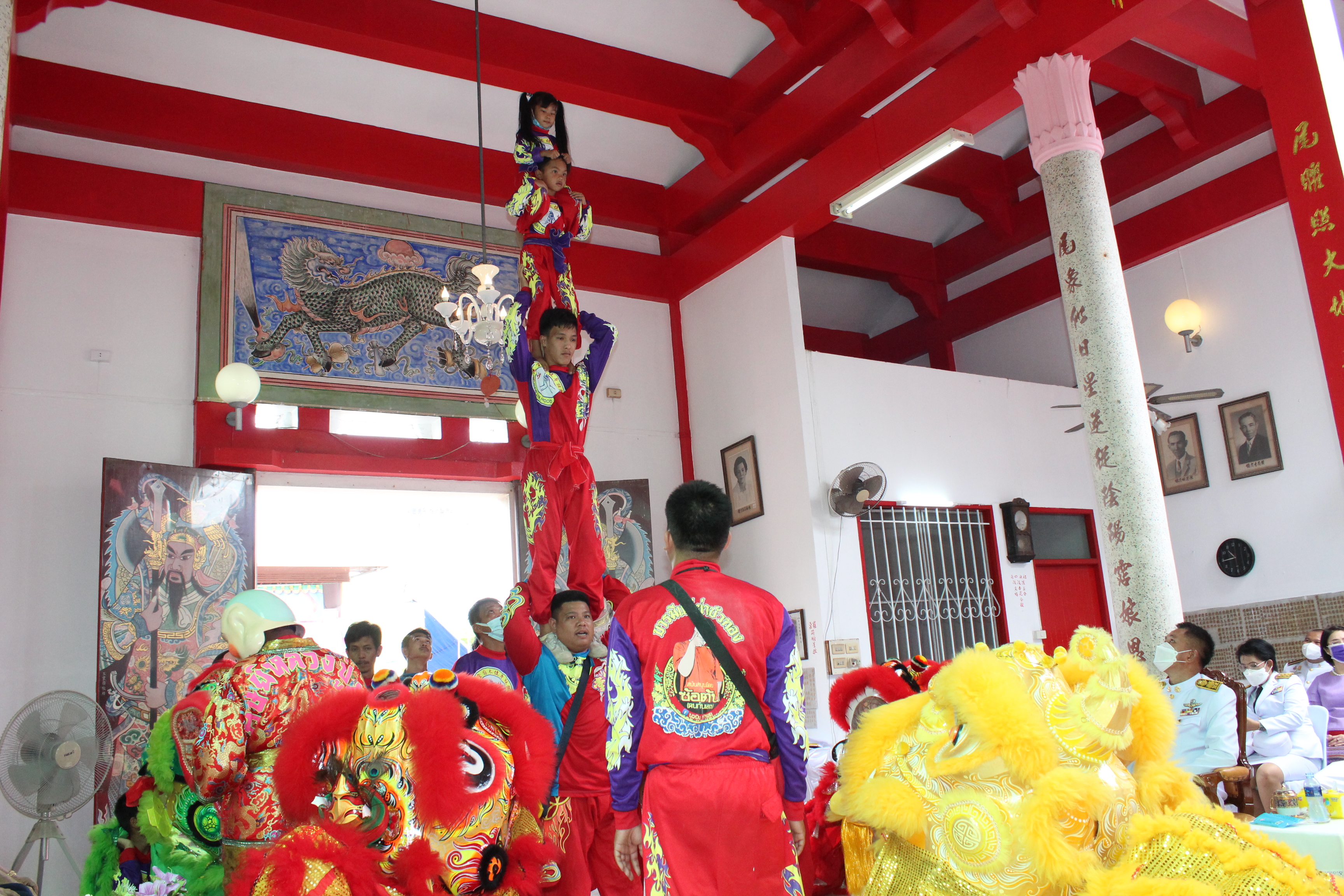 ผู้ว่าฯ ชลบุรี เป็นประธานในพิธีสมโภชกระถางธูปพระราชทาน สมเด็จพระกนิษฐาธิราชเจ้า กรมสมเด็จพระเทพรัตนราชสุดาฯ สยามบรมราชกุมารี