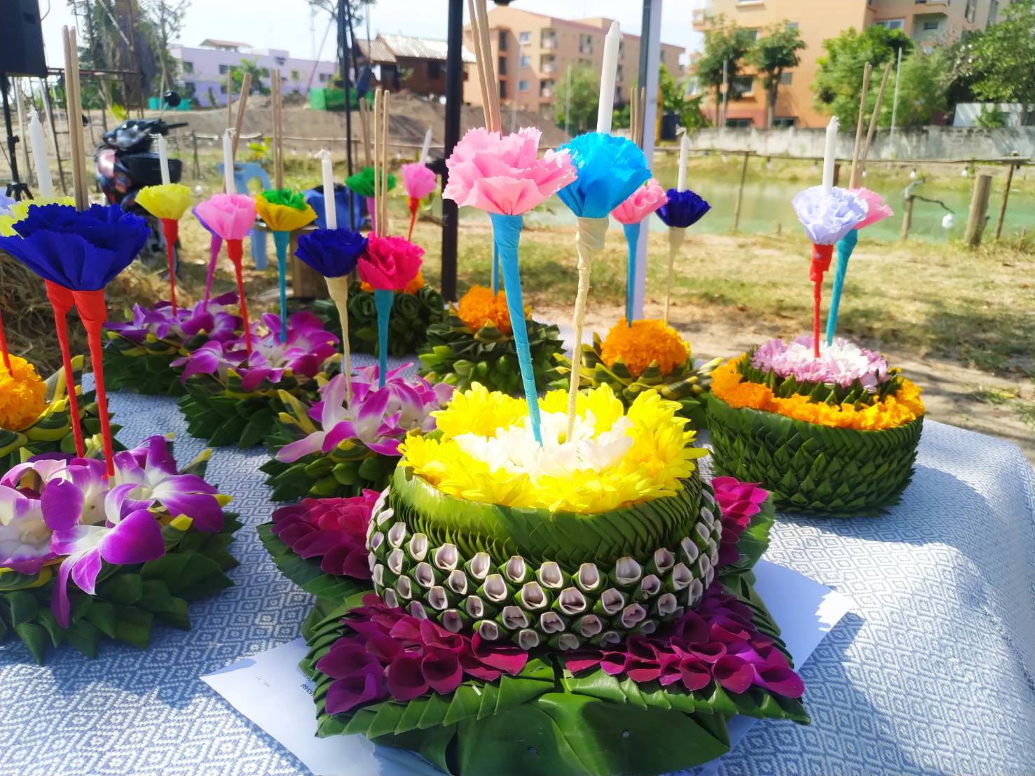 พช.ชลบุรี จัดพิธีเปิดศูนย์การเรียนรู้ทฤษฎีใหม่รูปแบบ “โคก หนอง นา” และงานวันลอยกระทง ประจำปี 2565