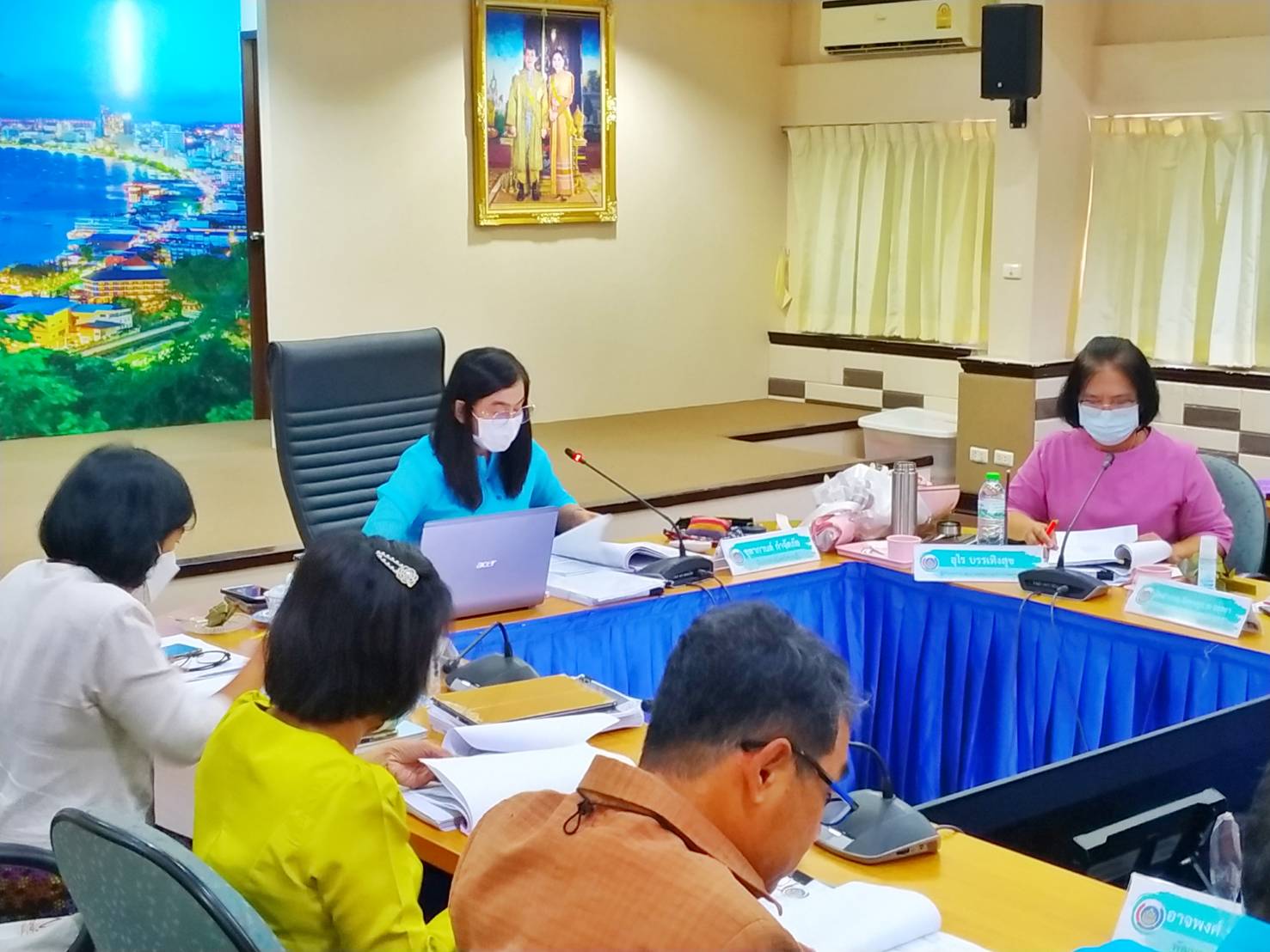 #พช.ชลบุรี# จัดการประชุมเพื่อขับเคลื่อนแนวทางการดำเนินโครงการ/กิจกรรมตามแผนการปฏิบัติงานและแผนการใช้จ่ายงบประมาณ ประจำปี 2566