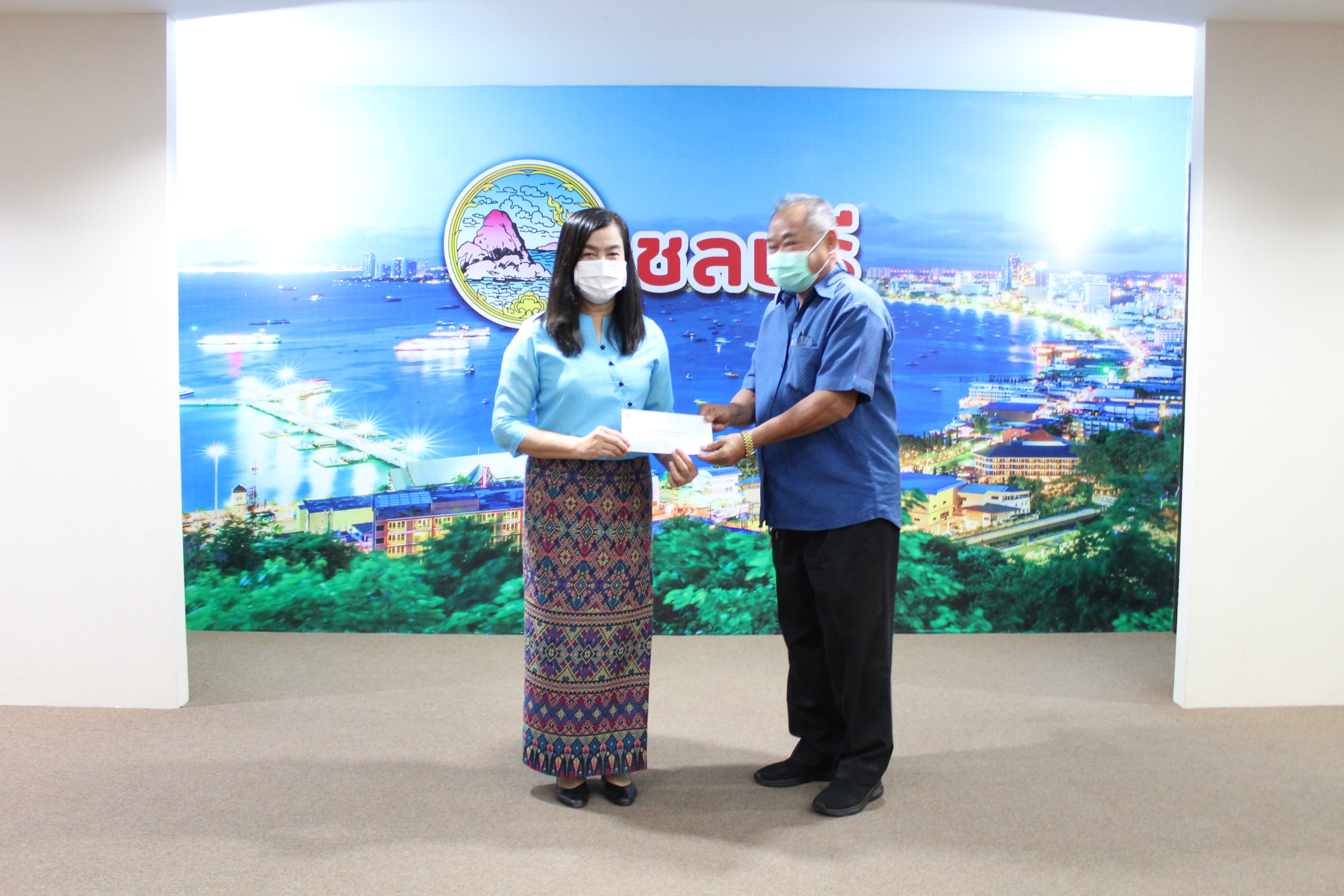 #พช.ชลบุรี# จัดการประชุมเพื่อขับเคลื่อนแนวทางการดำเนินโครงการ/กิจกรรมตามแผนการปฏิบัติงานและแผนการใช้จ่ายงบประมาณ ประจำปี 2566