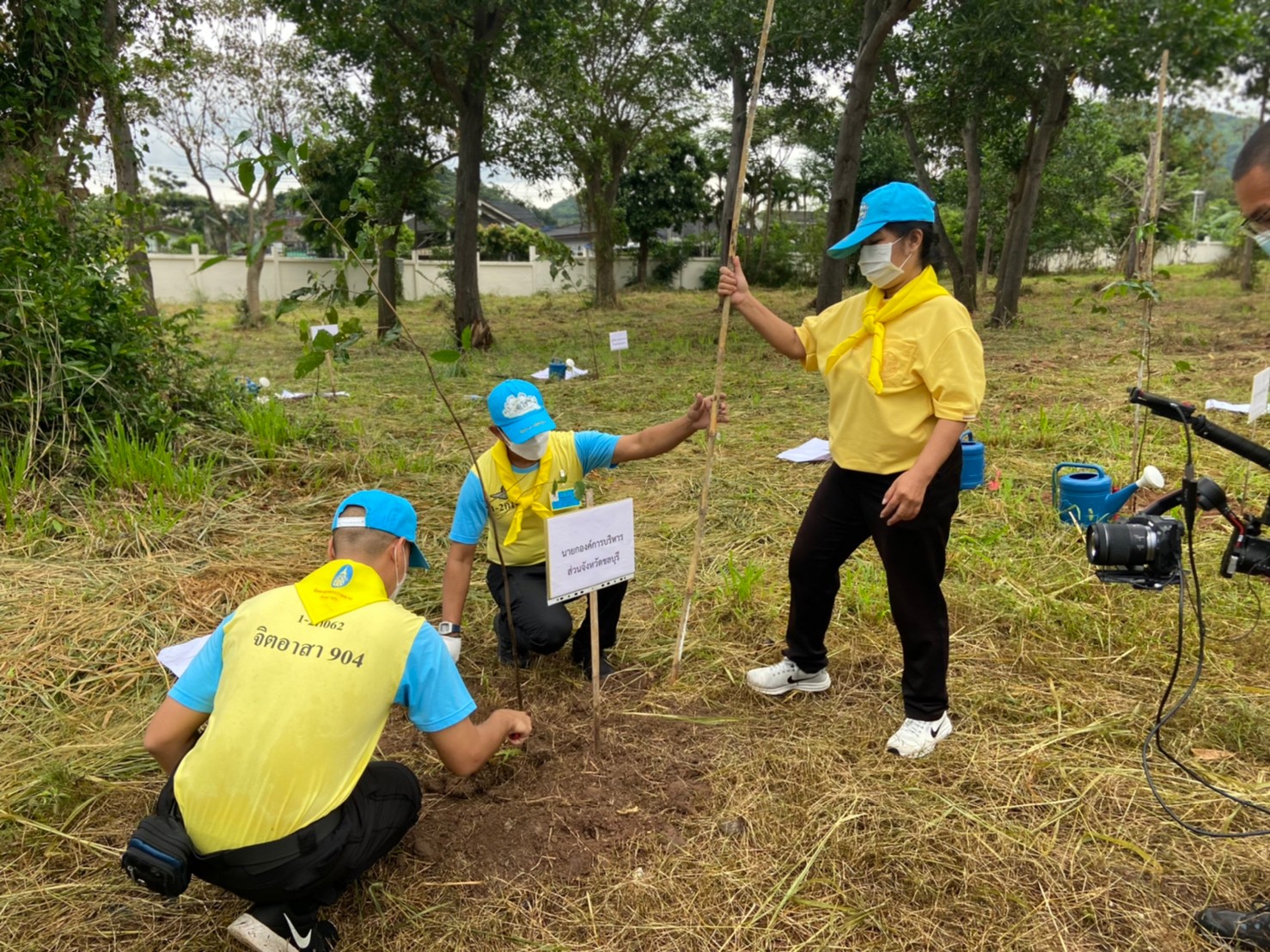 #พช.ชลบุรี# ร่วมกิจกรรมจิตอาสาพัฒนา เนื่องในวันคล้ายวันสวรรคตพระบาทสมเด็จพระมงกุฎเกล้าเจ้าอยู่หัว ณ ค่ายลูกเสือแห่งชาติ อำเภอศรีราชา จังหวัดชลบุรี