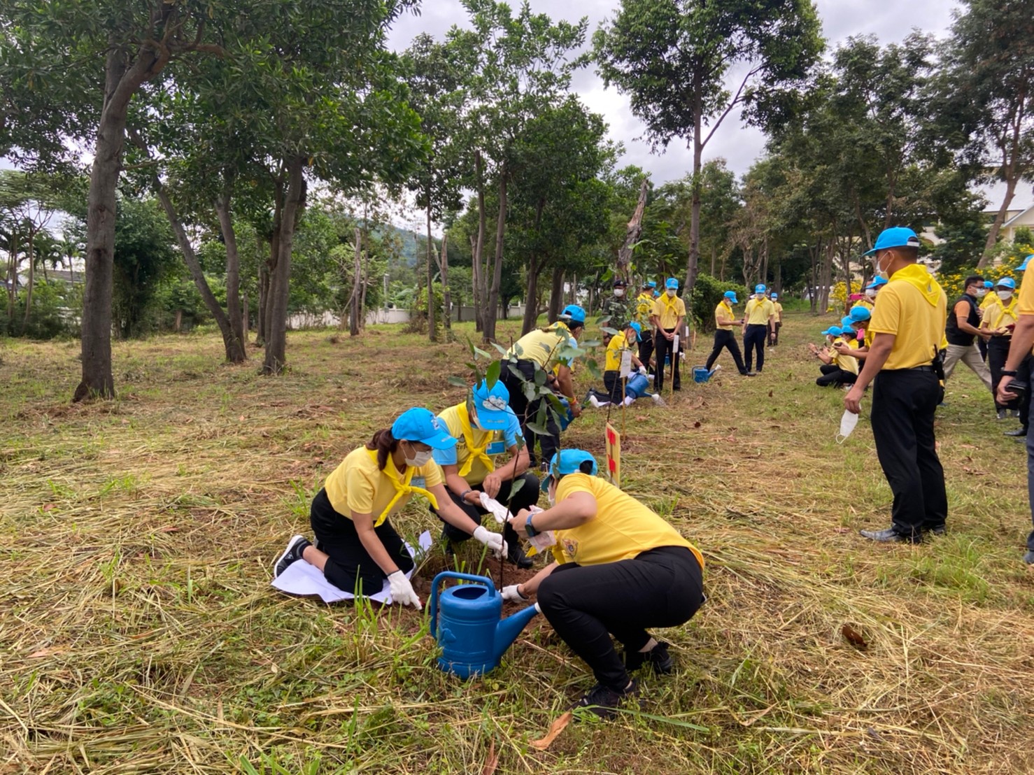 #พช.ชลบุรี# ร่วมกิจกรรมจิตอาสาพัฒนา เนื่องในวันคล้ายวันสวรรคตพระบาทสมเด็จพระมงกุฎเกล้าเจ้าอยู่หัว ณ ค่ายลูกเสือแห่งชาติ อำเภอศรีราชา จังหวัดชลบุรี