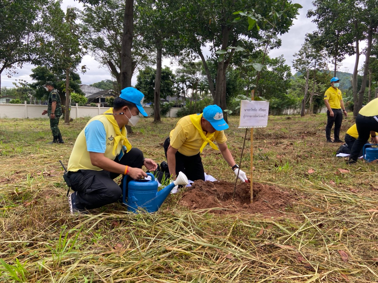 #พช.ชลบุรี# ร่วมกิจกรรมจิตอาสาพัฒนา เนื่องในวันคล้ายวันสวรรคตพระบาทสมเด็จพระมงกุฎเกล้าเจ้าอยู่หัว ณ ค่ายลูกเสือแห่งชาติ อำเภอศรีราชา จังหวัดชลบุรี