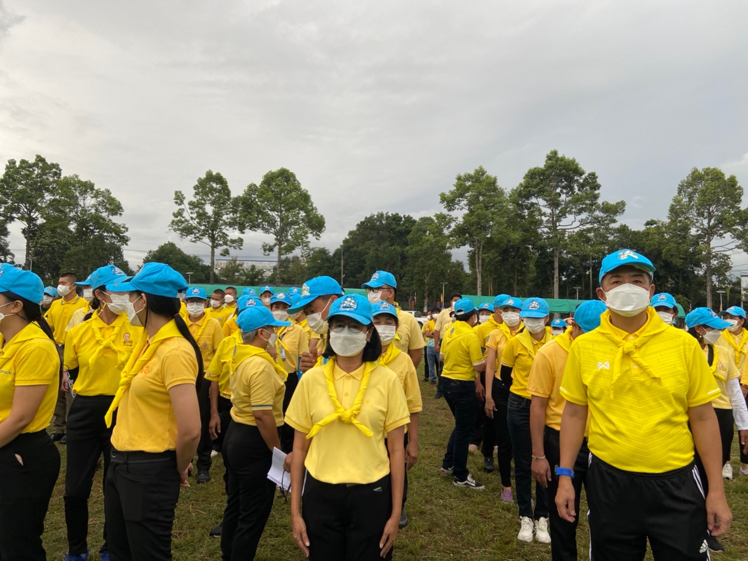 #พช.ชลบุรี# ร่วมกิจกรรมจิตอาสาพัฒนา เนื่องในวันคล้ายวันสวรรคตพระบาทสมเด็จพระมงกุฎเกล้าเจ้าอยู่หัว ณ ค่ายลูกเสือแห่งชาติ อำเภอศรีราชา จังหวัดชลบุรี