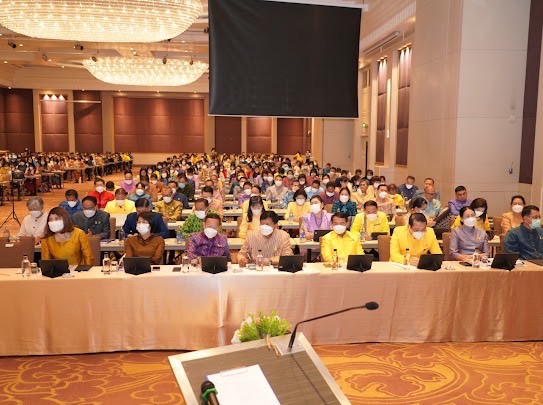 พช.ชลบุรี เข้าร่วมการประชุมมอบนโยบายและแนวทางการดำเนินงานพัฒนาชุมชน ประจำปีงบประมาณ พ.ศ.2566