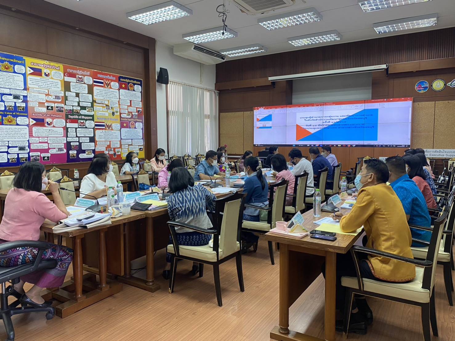 #พช.ชลบุรี# จัดการประชุมผู้อำนวยการกลุ่มงานฯ และพัฒนาการอำเภอในสังกัดสำนักงานพัฒนาชุมชนจังหวัดชลบุรี ครั้งที่ 11/2565