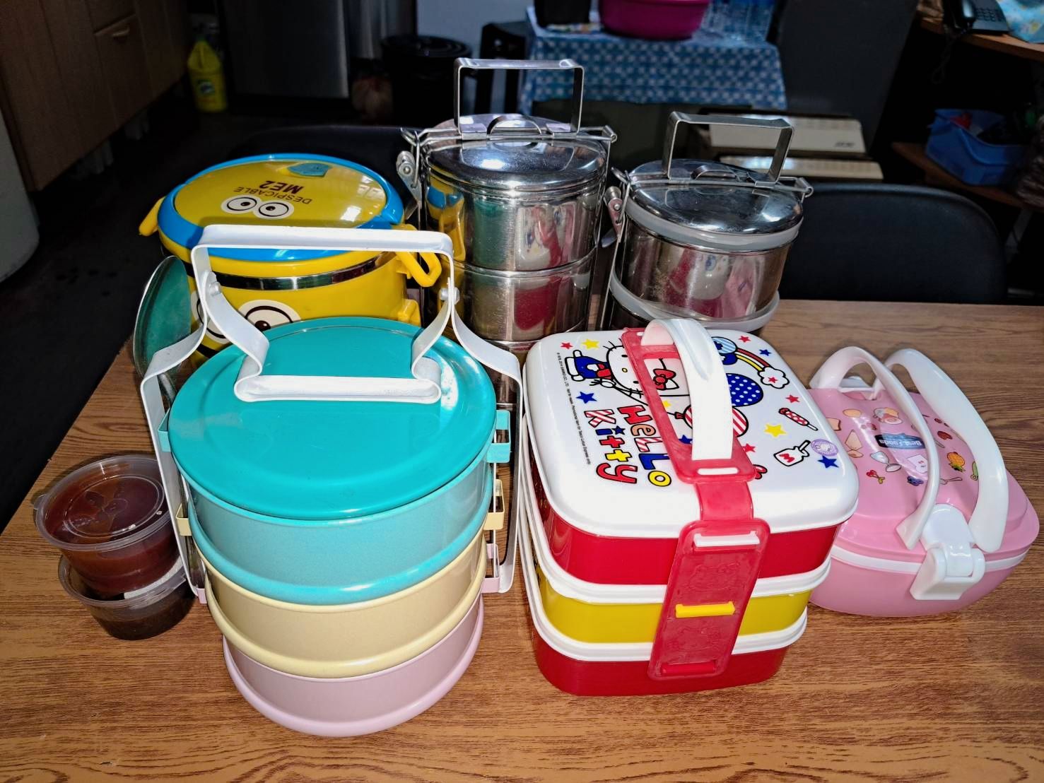 พช.ชลบุรี  จัดโครงการ พช.ชลบุรีรักษ์โลก ร่วมกันปฏิบัติการ 5ส คัดแยกขยะ โดยยึดหลัก 3R และลด ละ เลิก การใช้โฟมบรรจุอาหาร (No foam)