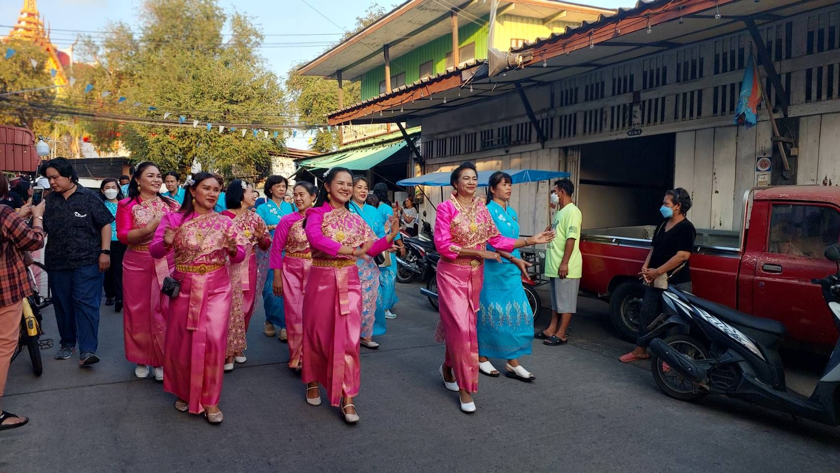 พช.ชลบุรี จัดโครงการส่งเสริมการท่องเที่ยวเชิงสร้างสรรค์  (หมู่บ้าน D-HOPE)