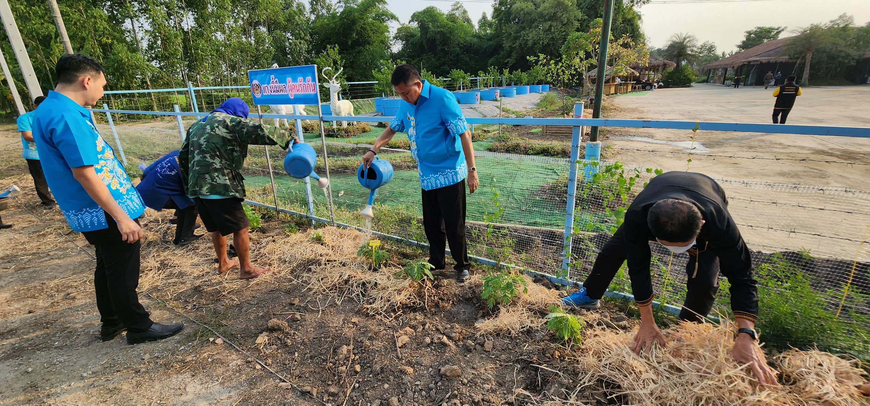 ?พช.ชลบุรี kick off โครงการ “1 หมู่บ้าน 1 ทางนี้มีผล ผู้คนรักกัน เฉลิมพระเกียรติสมเด็จพระเจ้าพี่นางเธอ เจ้าฟ้ากัลยาณิวัฒนา กรมหลวงนราธิวาสราชนครินทร์” เนื่องในโอกาสเฉลิมฉลองวาระครบ 100 ปี วันประสูติ (6 พฤษภาคม 2566)