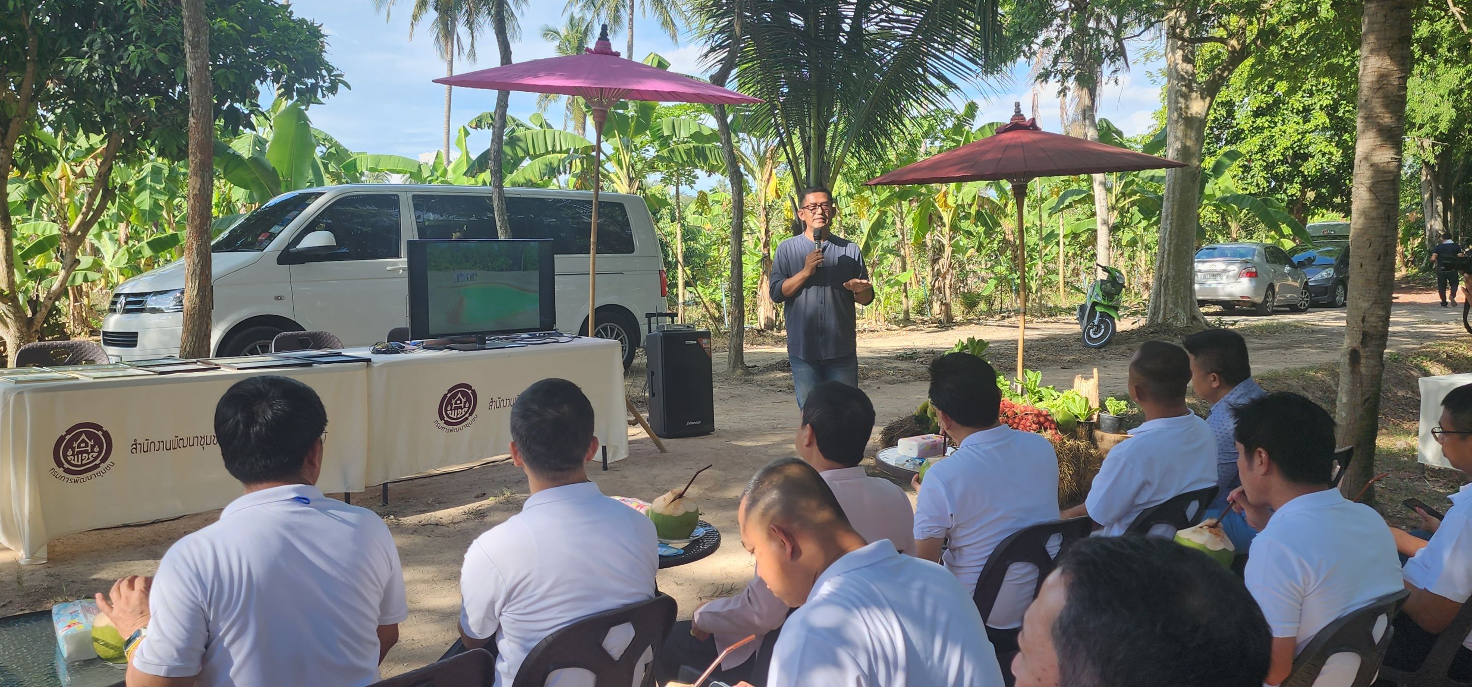 พช.ชลบุรี ร่วมต้อนรับอธิบดีกรมการพัฒนาชุมชน ติดตามงานพัฒนาชุมชนในพื้นที่ ขับเคลื่อนเศรษฐกิจฐานราก ชุมชนท่องเที่ยว OTOP นวัตวิถี จังหวัดชลบุรี