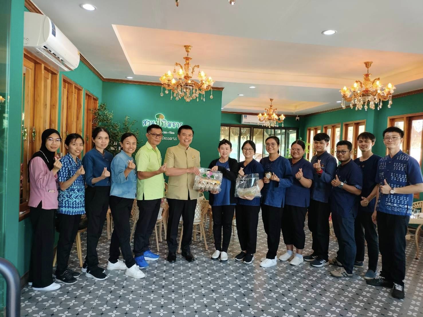 พช.ชลบุรี ติดตามการดำเนินงานศูนย์เรียนรู้การพัฒนาคุณภาพชีวิตตามหลักทฤษฎีใหม่ ประยุกต์สู่ “โคก หนอง นา”