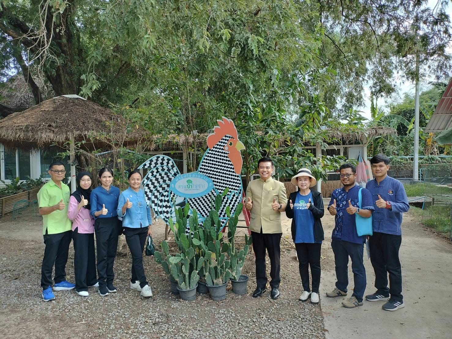 พช.ชลบุรี ติดตามการดำเนินงานศูนย์เรียนรู้การพัฒนาคุณภาพชีวิตตามหลักทฤษฎีใหม่ ประยุกต์สู่ “โคก หนอง นา”