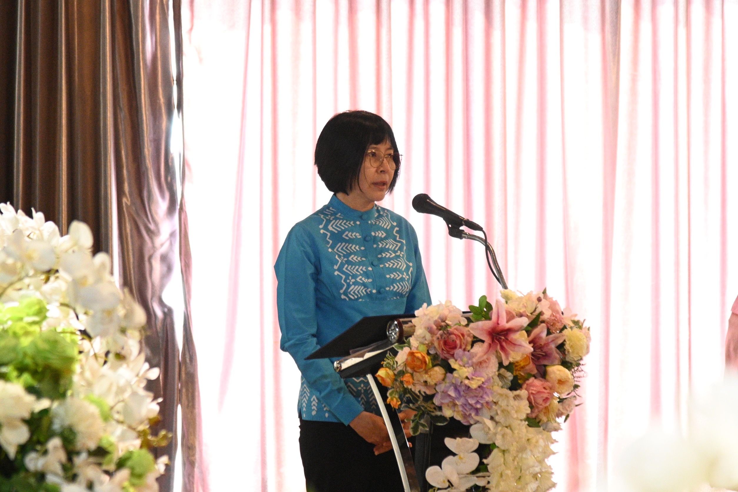 💠พช.ชลบุรี ร่วมประชุมเชิงปฏิบัติการสร้างการรับรู้และเผยแพร่ พระอัจฉริยภาพทางด้านการอนุรักษ์และต่อยอดมรดกภูมิปัญญา การทอผ้าของไทย ของสมเด็จพระเจ้าลูกเธอ เจ้าฟ้าสิริวัณณวรี นารีรัตนราชกัญญา ในการสืบสาน รักษา และต่อยอด พระราชปณิธานของสมเด็จ พระนางเจ้าสิริกิติ์ พระบรมราชินีนาถ พระบรมราชชนนีพันปีหลวง