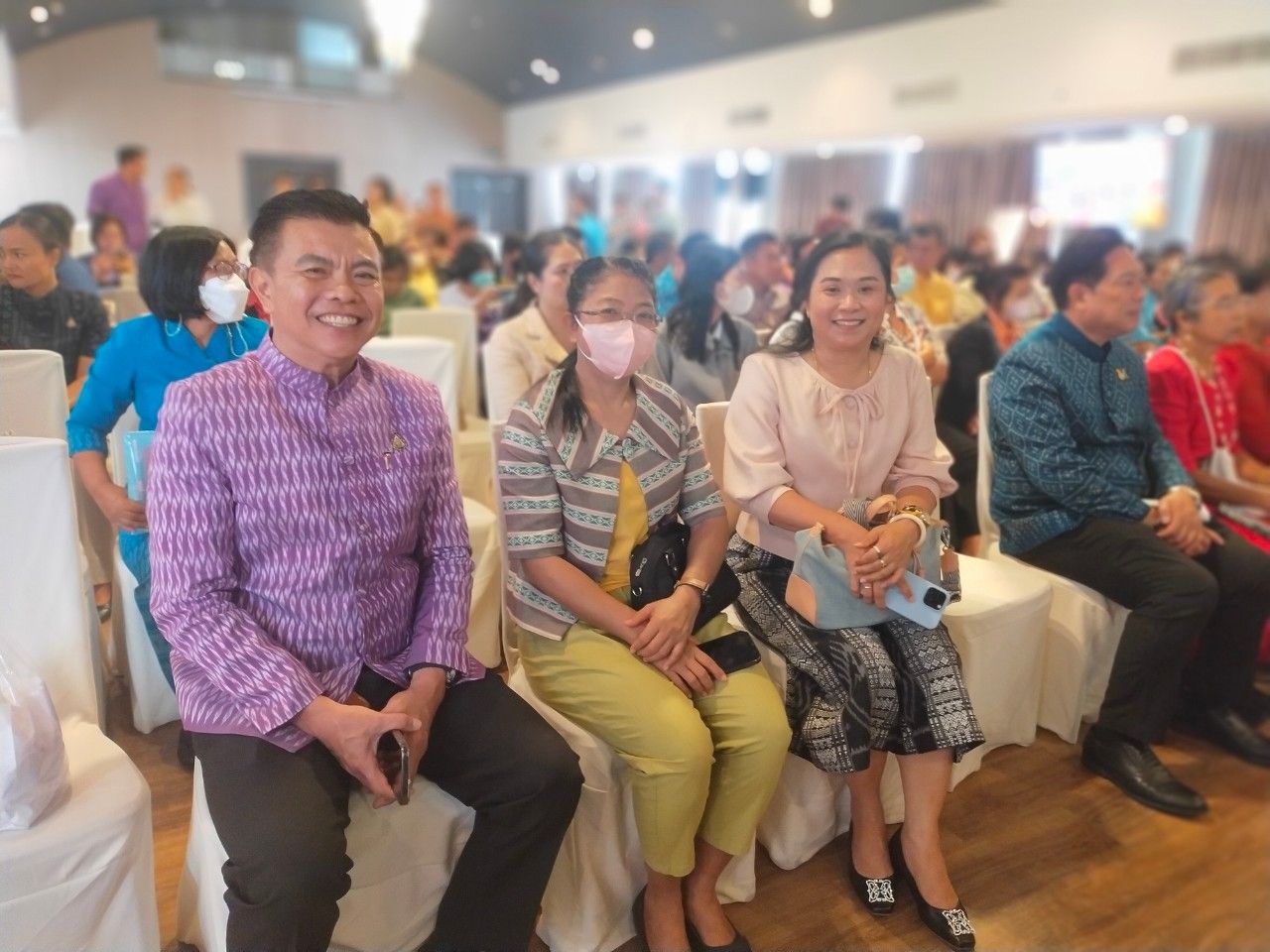 💠พช.ชลบุรี ร่วมประชุมเชิงปฏิบัติการสร้างการรับรู้และเผยแพร่ พระอัจฉริยภาพทางด้านการอนุรักษ์และต่อยอดมรดกภูมิปัญญา การทอผ้าของไทย ของสมเด็จพระเจ้าลูกเธอ เจ้าฟ้าสิริวัณณวรี นารีรัตนราชกัญญา ในการสืบสาน รักษา และต่อยอด พระราชปณิธานของสมเด็จ พระนางเจ้าสิริกิติ์ พระบรมราชินีนาถ พระบรมราชชนนีพันปีหลวง