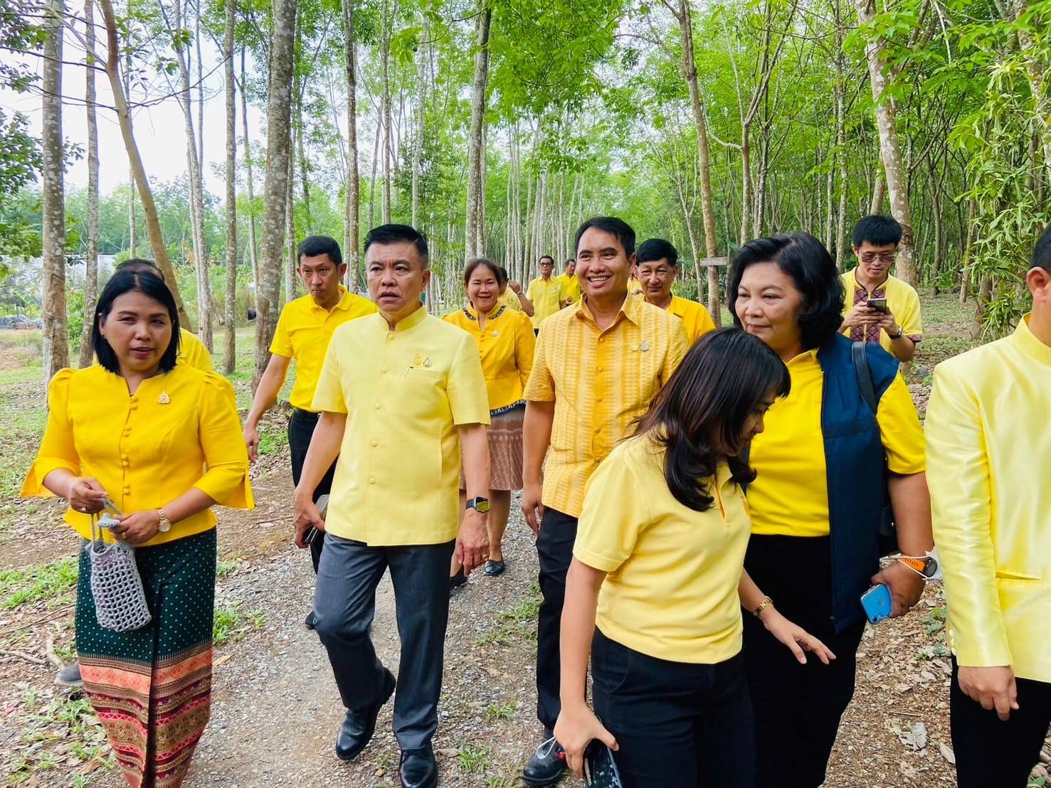 🌴พัฒนาการจังหวัดชลบุรี ลงพื้นที่เยี่ยมชมโคก หนอง นา อ.หนองใหญ่