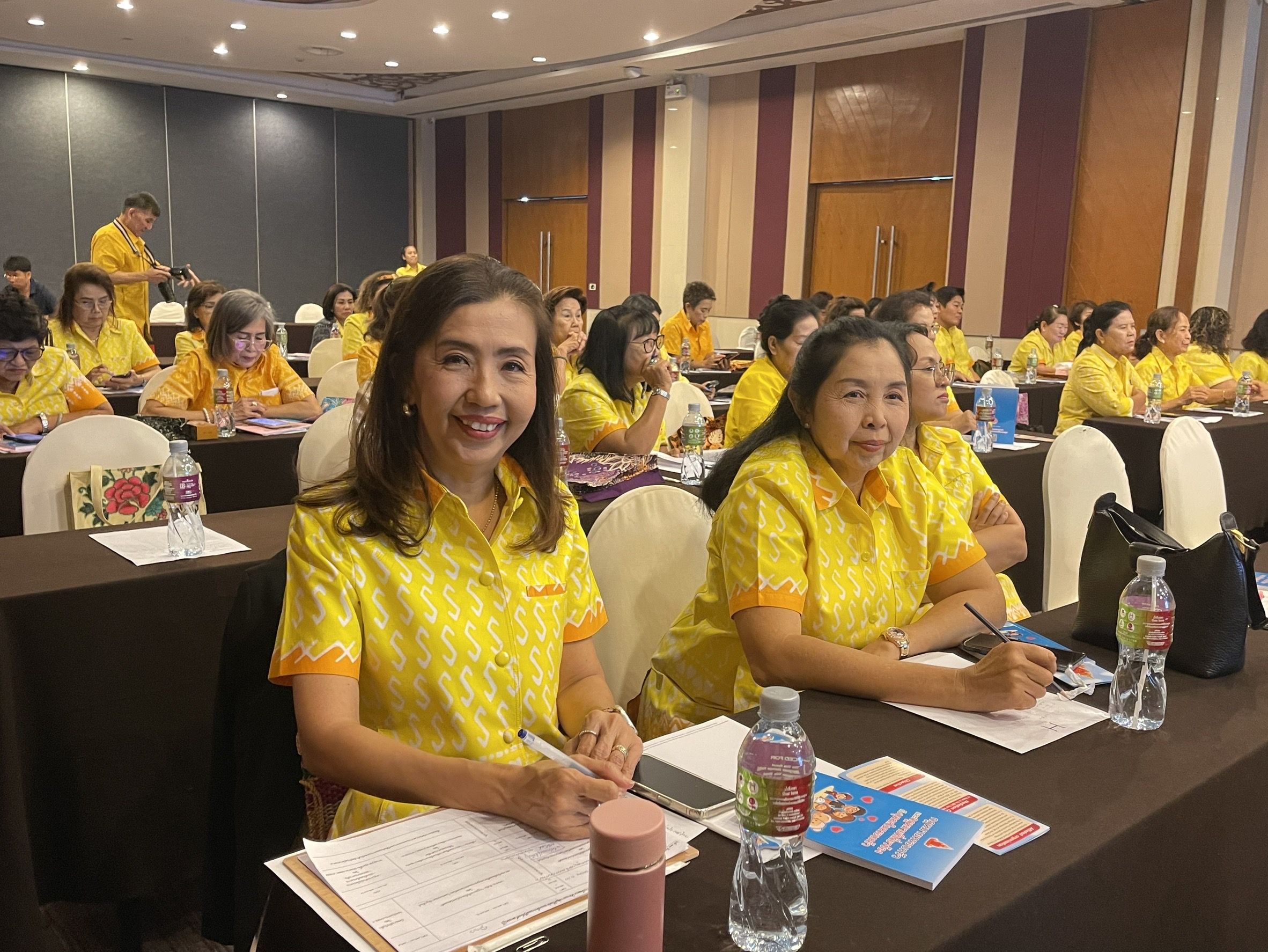 🌏พช.ชลบุรี ร่วมโครงการสร้างพลังการพัฒนาศักยภาพเครือข่ายองค์กรสตรีจังหวัดชลบุรี