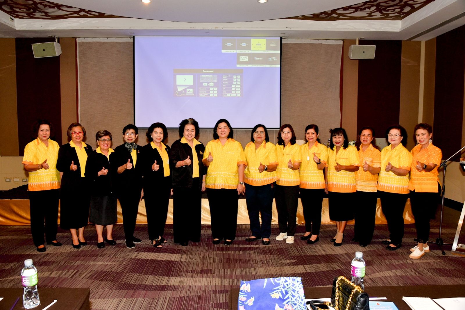 🌏พช.ชลบุรี ร่วมโครงการสร้างพลังการพัฒนาศักยภาพเครือข่ายองค์กรสตรีจังหวัดชลบุรี