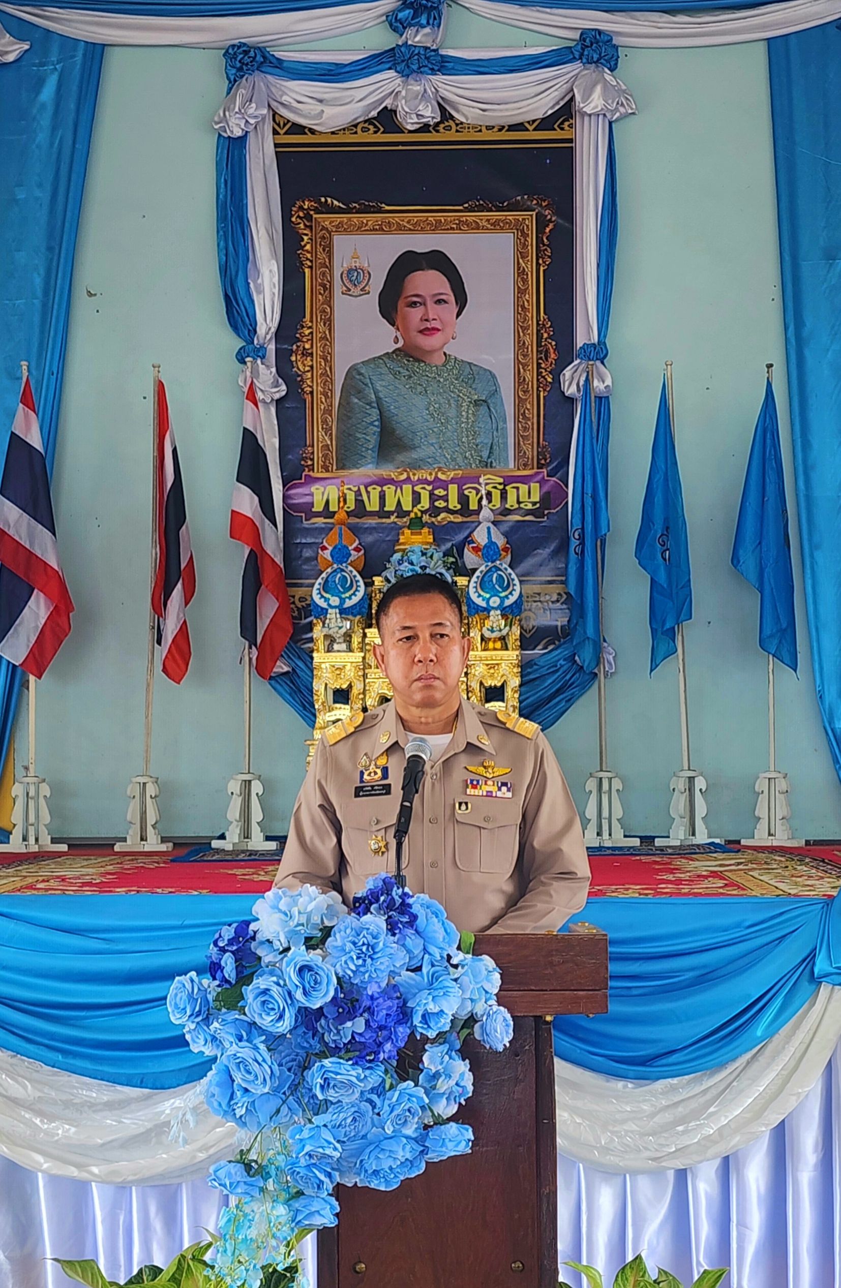 จังหวัดชลบุรี ประกาศวาระจังหวัดชลบุรี มาตรการป้องกันและแก้ไขปัญหายาเสพติด ตามนโยบายรัฐบาล กิจกรรม kick off หมู่บ้านป้องกันและแก้ไขปัญหายาเสพติด ด้วยกระบวนการกองทุนแม่ของแผ่นดิน ระดับจังหวัด