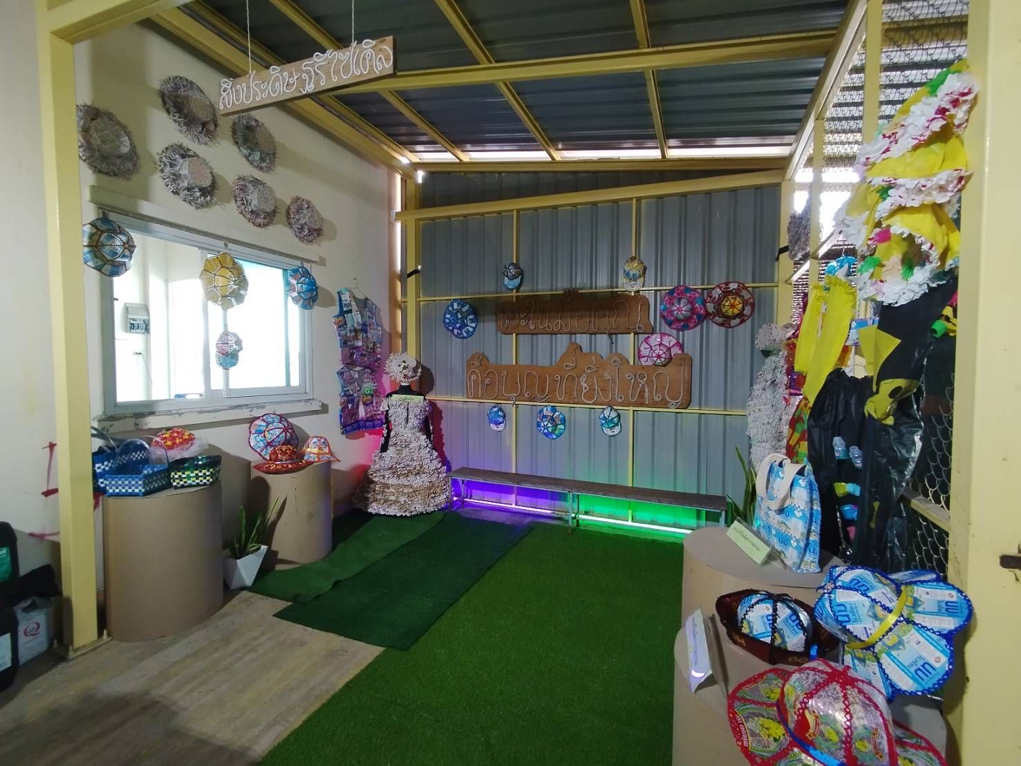 พช.ชลบุรี ร่วมกิจกรรมถ่ายทำวิดีทัศน์นำเสนอผลงานการถอดบทเรียนการขับเคลื่อนธนาคารขยะ (Recyclable Waste Bank)