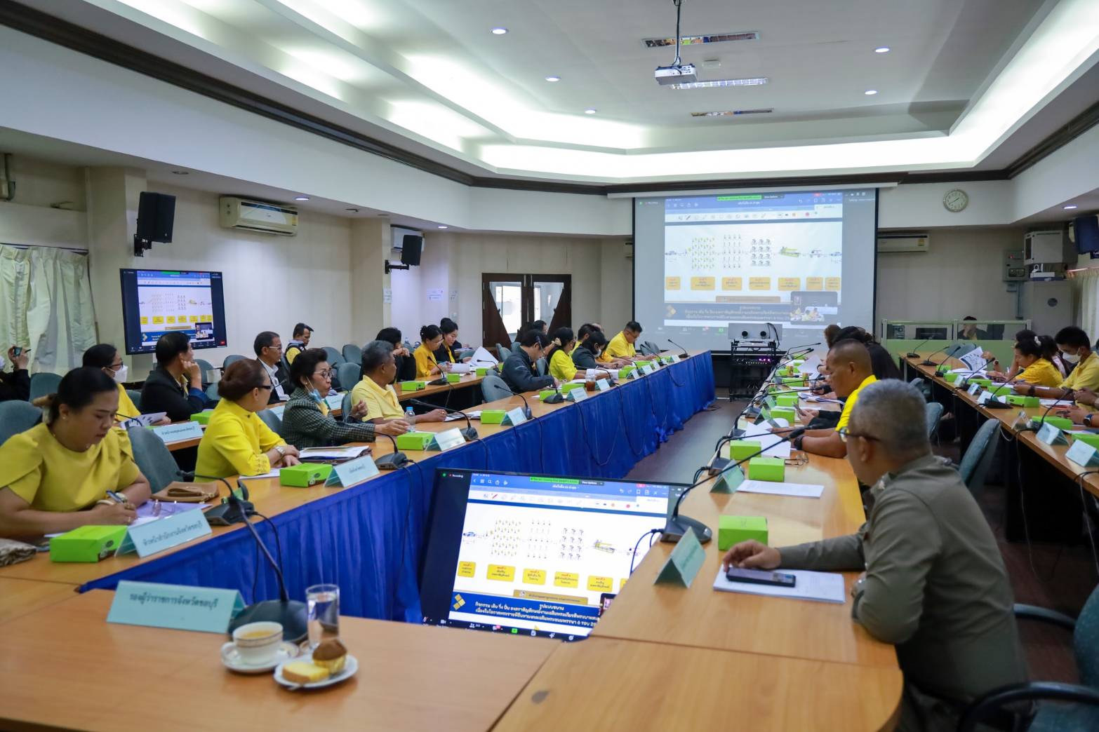 🔈🔈พช.ชลบุรี ร่วมประชุมเตรียมความพร้อมจัดกิจกรรม เดิน วิ่ง ปั่น ธงตราสัญลักษณ์เฉลิมพระเกียรติพระบาทสมเด็จพระเจ้าอยู่หัวเนื่องในโอกาสพระราชพิธีมหามงคลเฉลิมพระชนมพรรษา 6 รอบ 28 กรกฎาคม 2567