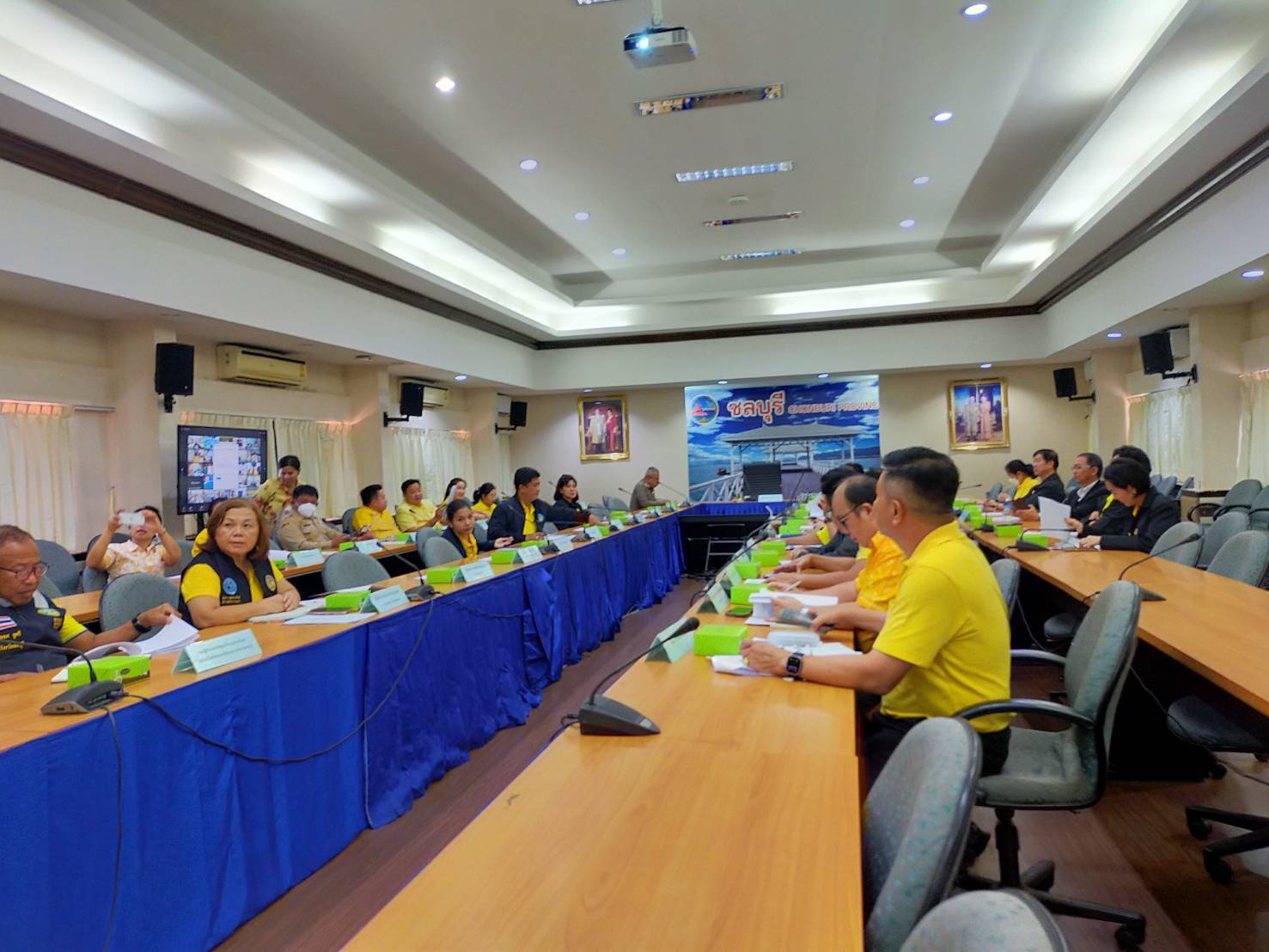 🔈🔈พช.ชลบุรี ร่วมประชุมเตรียมความพร้อมจัดกิจกรรม เดิน วิ่ง ปั่น ธงตราสัญลักษณ์เฉลิมพระเกียรติพระบาทสมเด็จพระเจ้าอยู่หัวเนื่องในโอกาสพระราชพิธีมหามงคลเฉลิมพระชนมพรรษา 6 รอบ 28 กรกฎาคม 2567