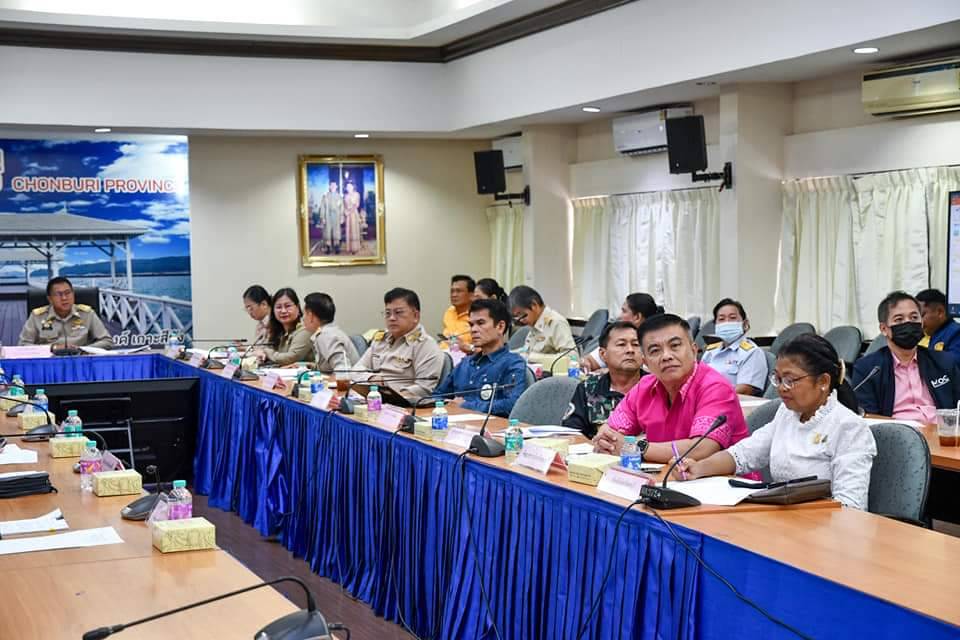 📢พช.ชลบุรี ร่วมประชุมคณะกรรมการติดตามและขับเคลื่อนโครงการอันเนื่องมาจากพระราชดำริ ครั้งที่ 1/2567