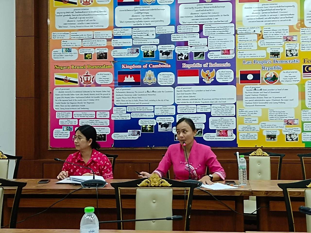 🎗🎗พช.ชลบุรี  ดำเนินการคัดเลือกคนกองทุนพัฒนาบทบาทสตรีดีเด่นระดับจังหวัด ประจำปี 2567  (รอบคัดเลือก)