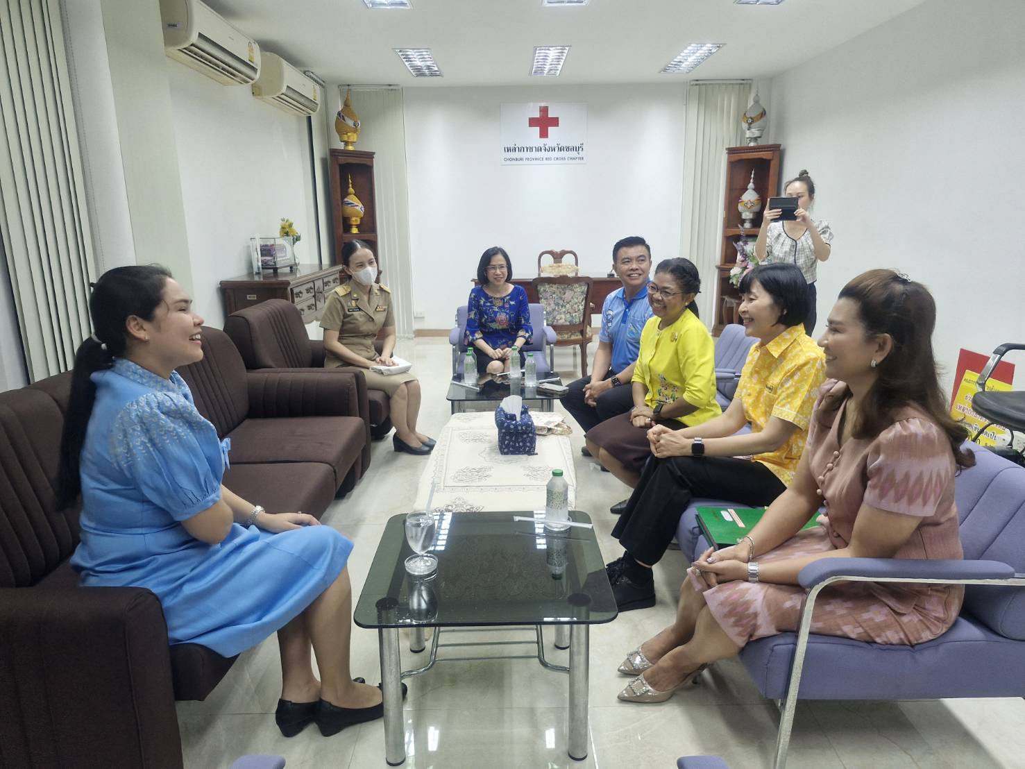 📢📢พช.ชลบุรี ร่วมมอบเงินสนับสนุนกิจกรรมเหล่ากาชาดจังหวัดชลบุรี