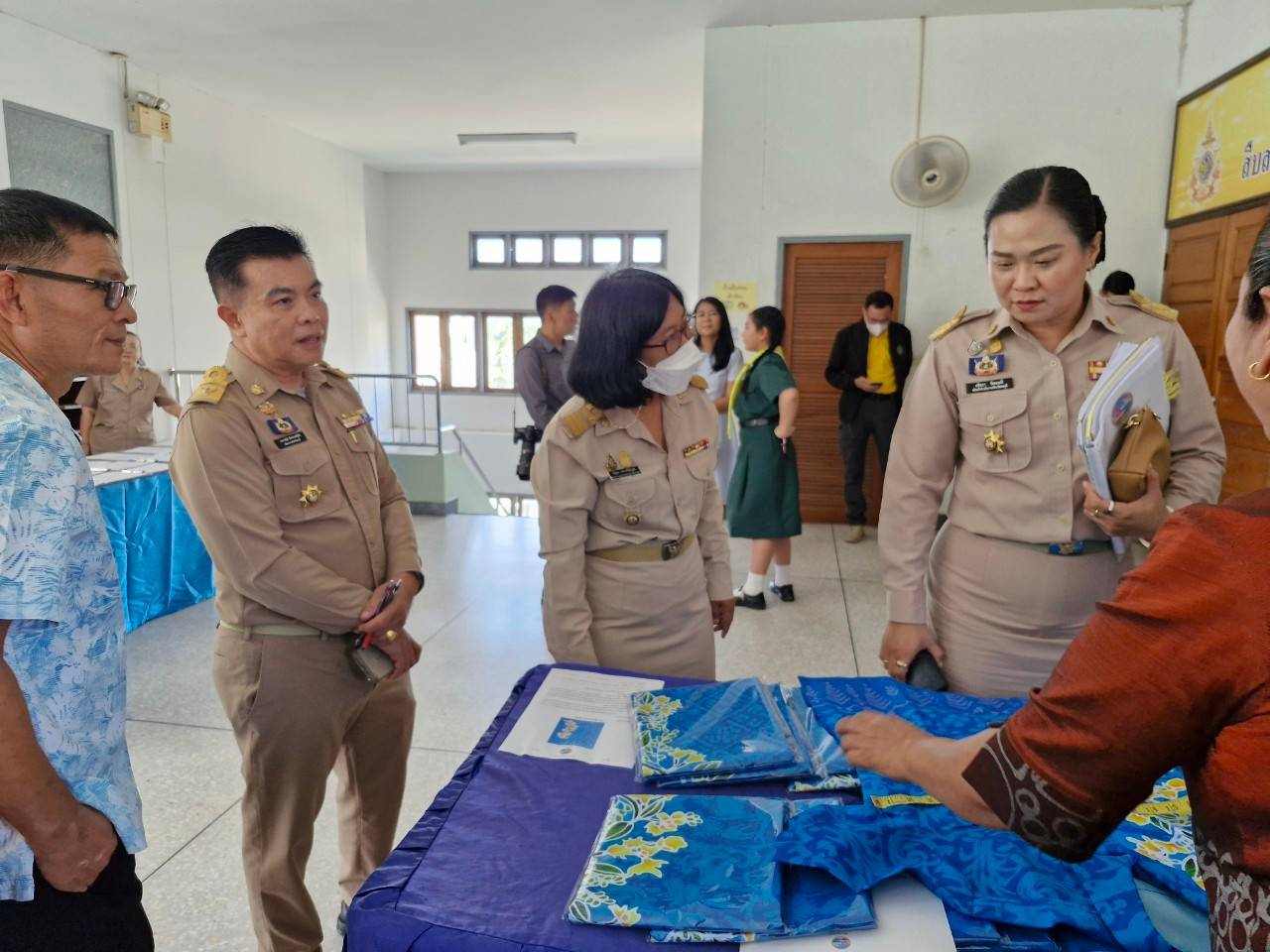 📍พัฒนาการจังหวัดชลบุรี ร่วมประชุมคณะกรมการจังหวัด หัวหน้าส่วนราชการประจำจังหวัดชลบุรี ครั้งที่ 5/2567 ประจำเดือนพฤษภาคม 2567 และการมอบโล่เกียรติคุณแก่ผู้ผ่านการคัดเลือกการประกวดสุดยอดผ้าจังหวัด ประจำปี 2567